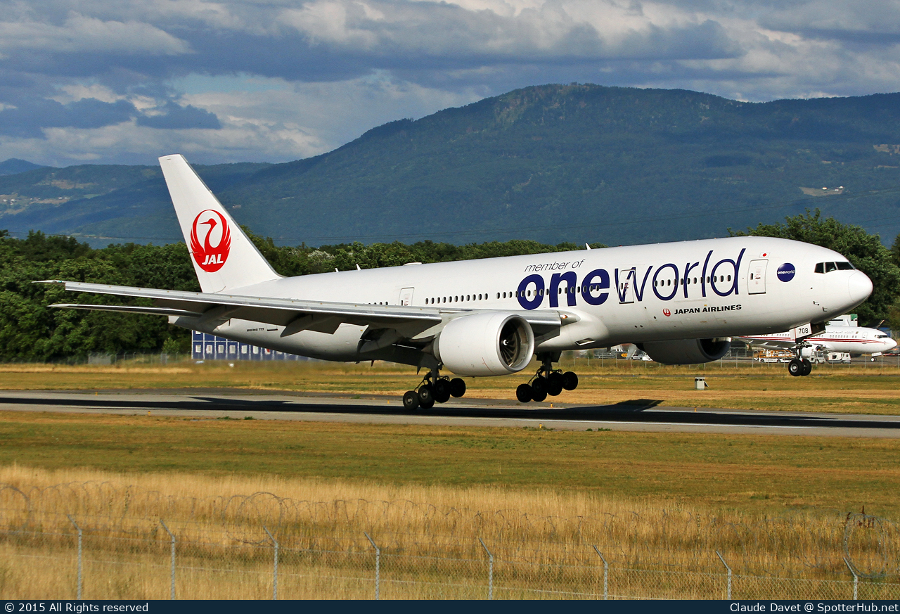 Photo of JA708J - Boeing 777-246(ER) operated by Japan Airlines