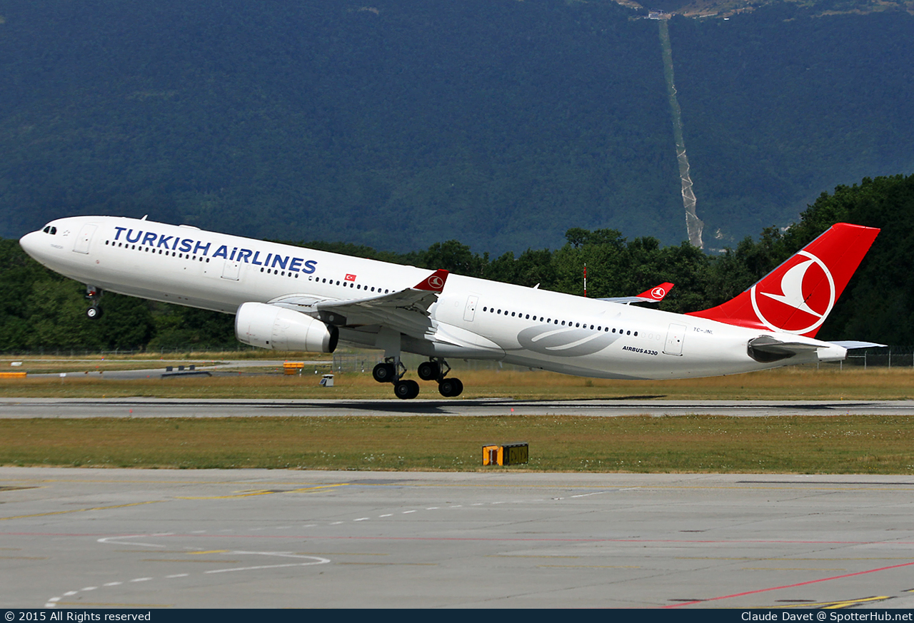 Photo of TC-JNL - Airbus A330-343 operated by Turkish Airlines