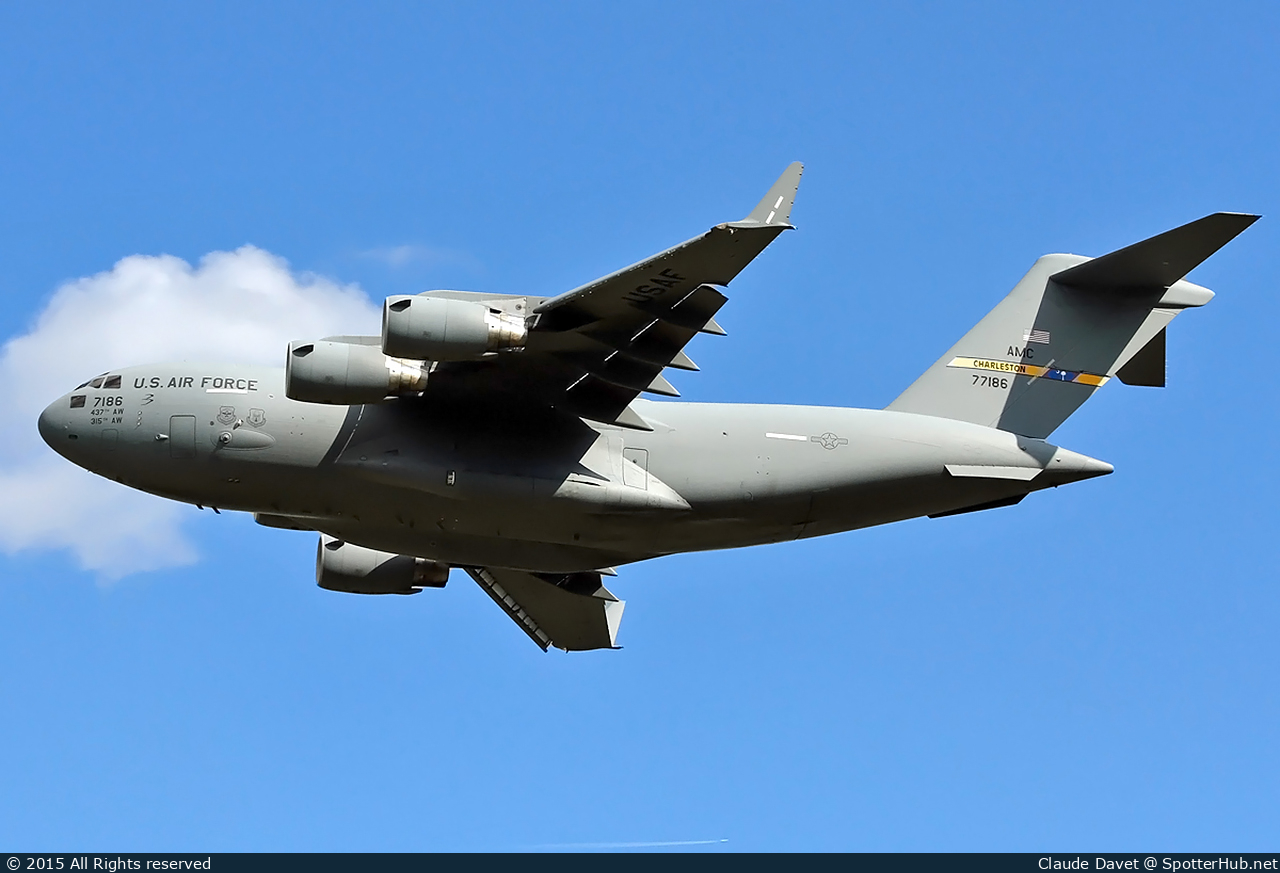 Photo of 07-7186 - Boeing C-17A Globemaster III operated by US Air Force