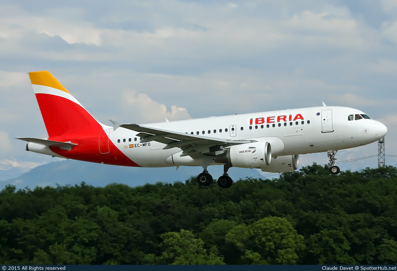 Photo of EC-MFO - Airbus A319-111 operated by Iberia
