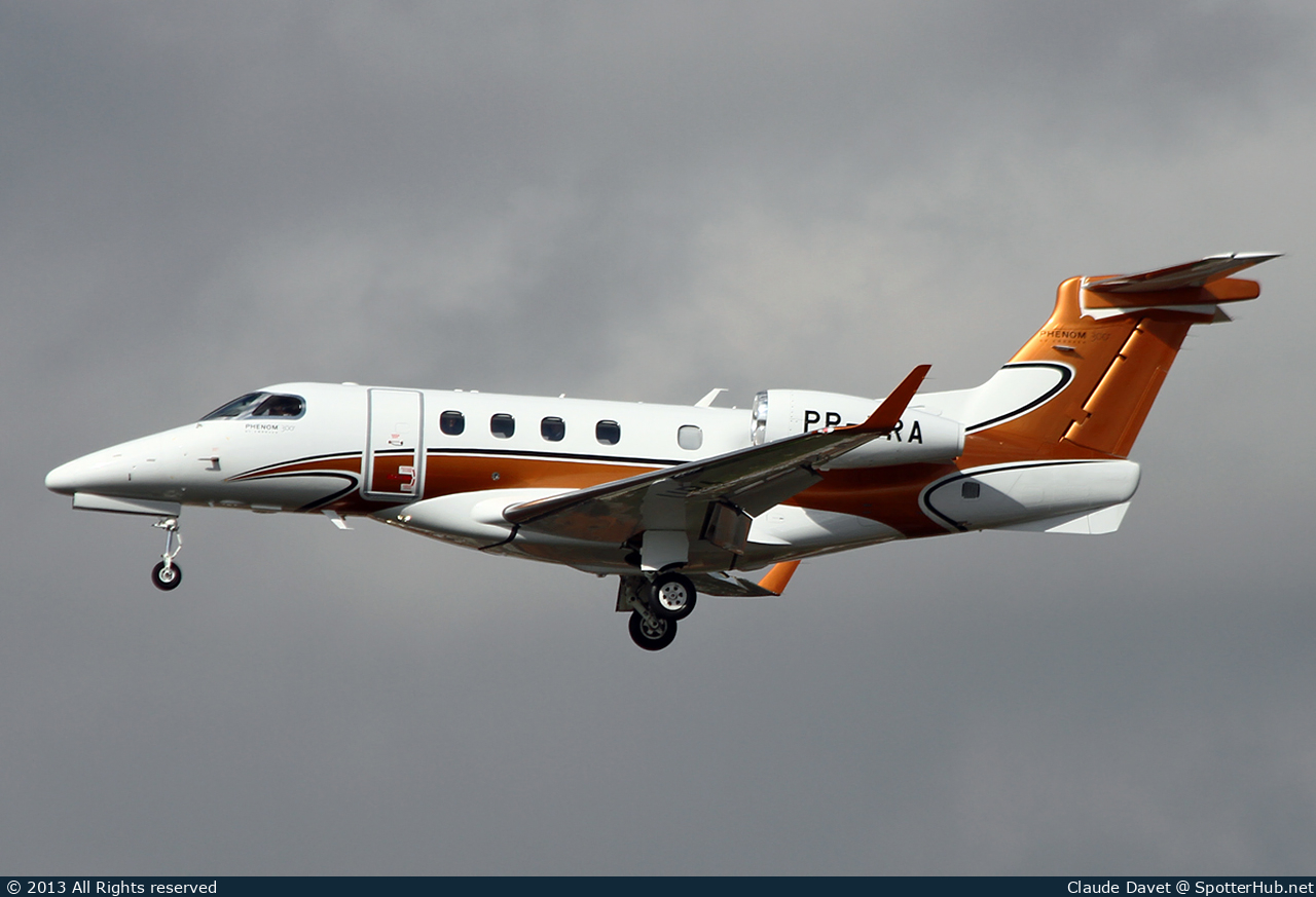 Photo of PP-URA - Embraer Phenom 300 operated by Private