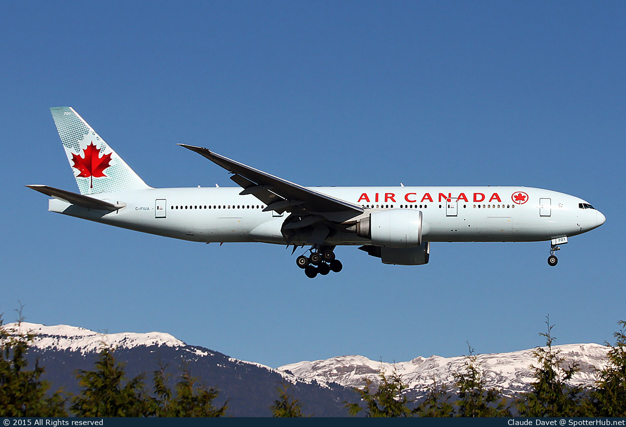 Photo of C-FIUA - Boeing 777-233(LR) operated by Air Canada