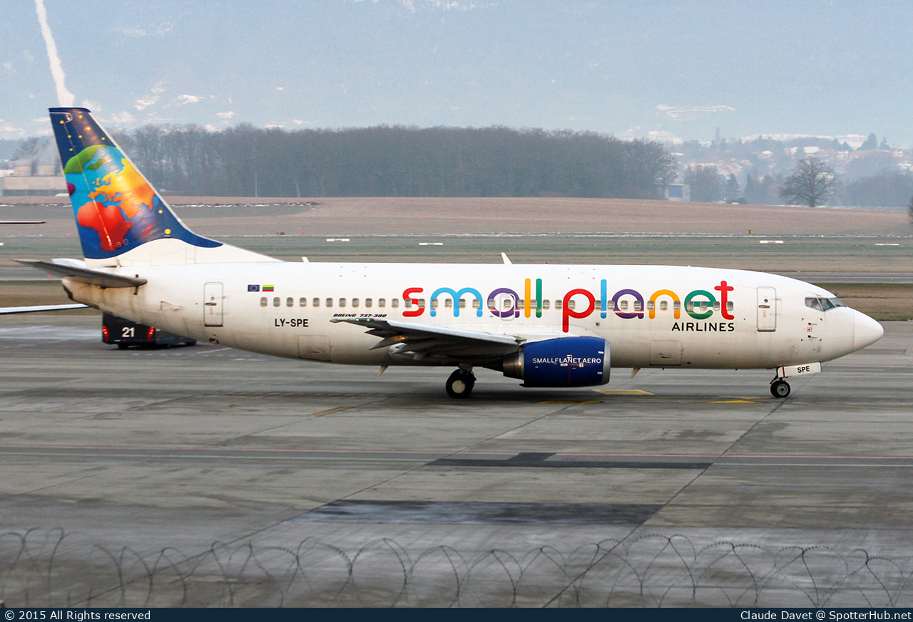 Photo of LY-SPE - Boeing 737-31S operated by Small Planet Airlines
