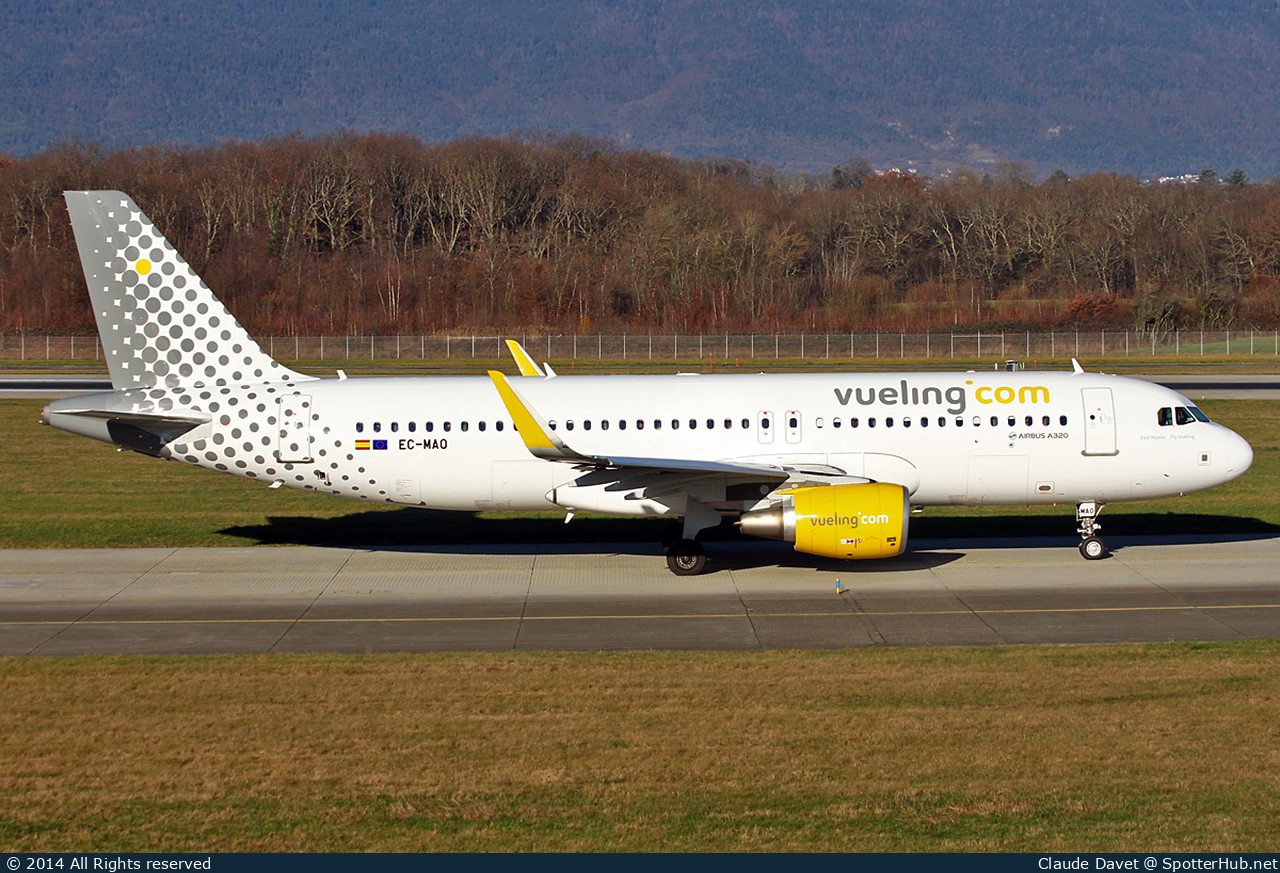Photo of EC-MAO - Airbus A320-214 operated by Vueling
