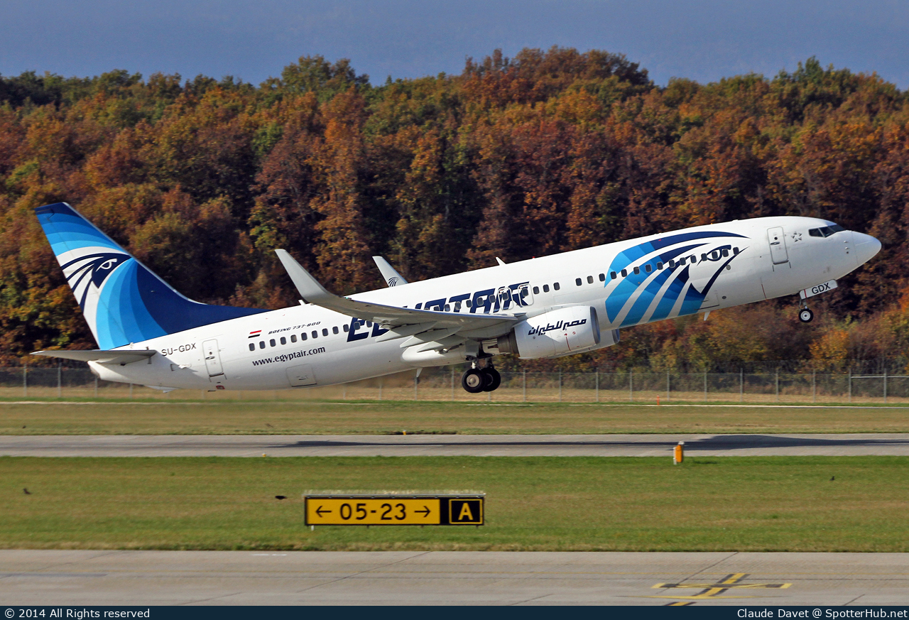 Photo of SU-GDX - Boeing 737-866 operated by Egyptair