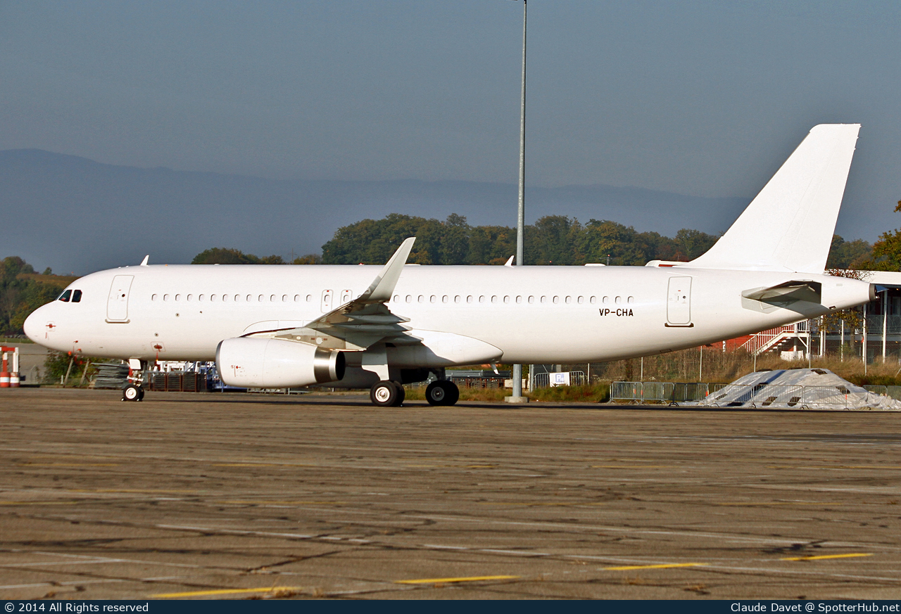 Photo of VP-CHA - Airbus A320-232(CJ) Prestige operated by Aviation Link Company
