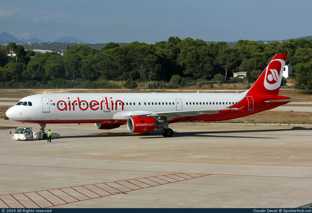 Photo of D-ABCC - Airbus A321-211 operated by Air Berlin