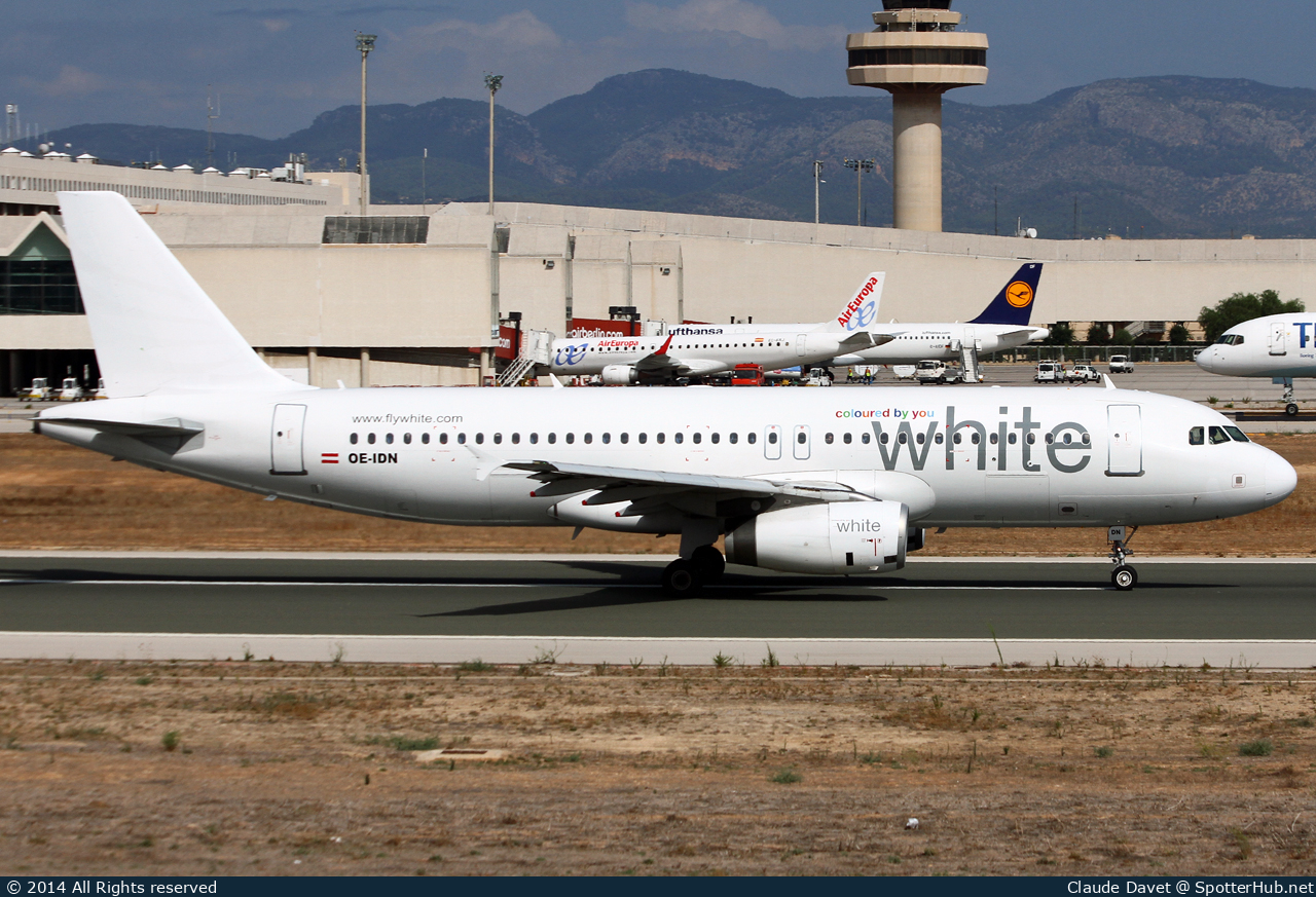 Photo of OE-IDN - Airbus A320-232 operated by White Airways