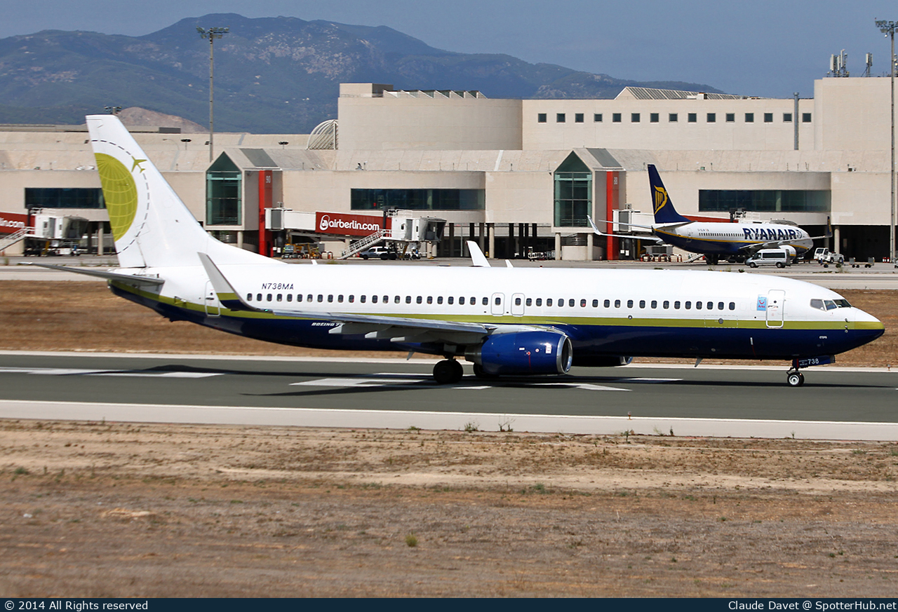 Photo of N738MA - Boeing 737-8Q8 operated by Arkefly (opb Miami Air International)