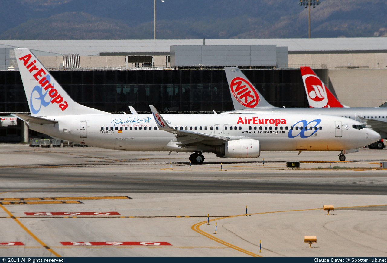 Photo of EC-KCG - Boeing 737-85P operated by Air Europa