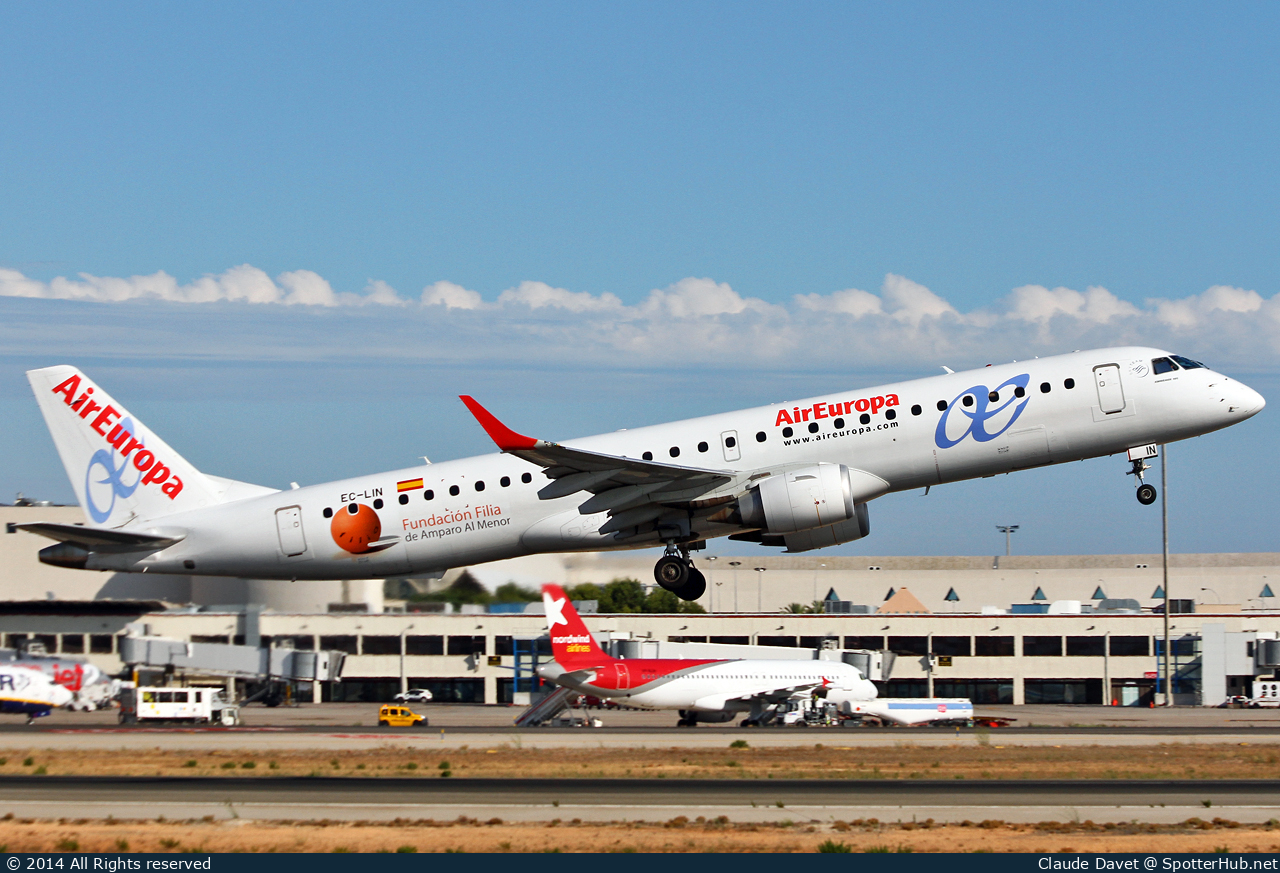 Photo of EC-LIN - Embraer ERJ-195LR operated by Air Europa