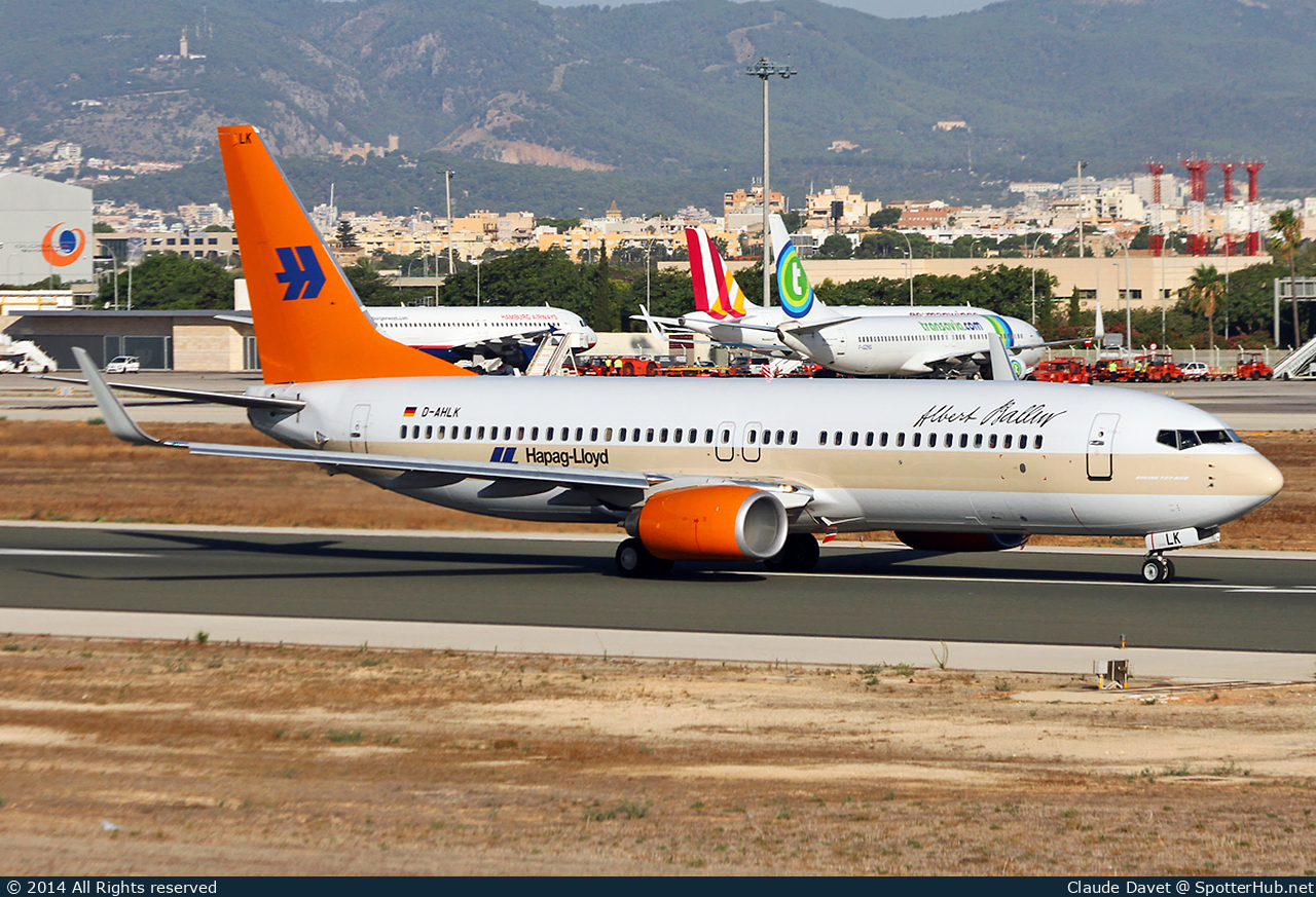 Photo of D-AHLK - Boeing 737-8K5 operated by TUIfly