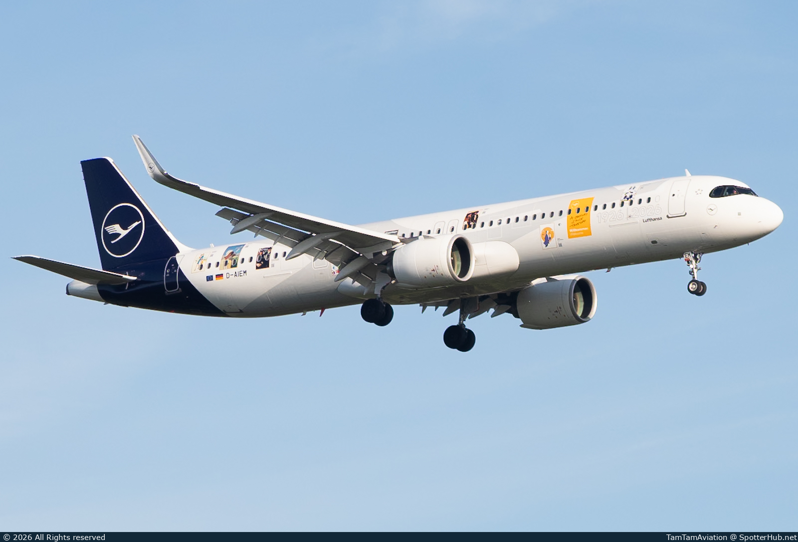 Photo of D-AIEM - Airbus A321-271NX operated by Lufthansa