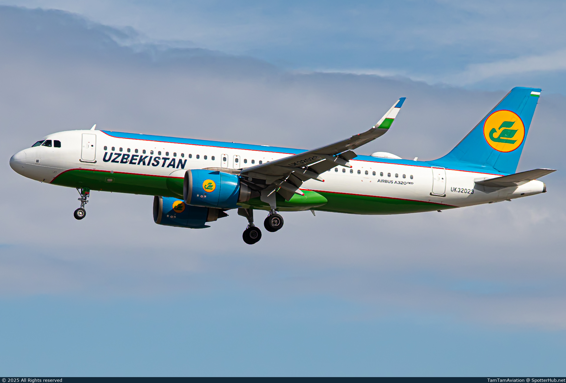 Photo of UK32023 - Airbus A320-251N operated by Uzbekistan Airways