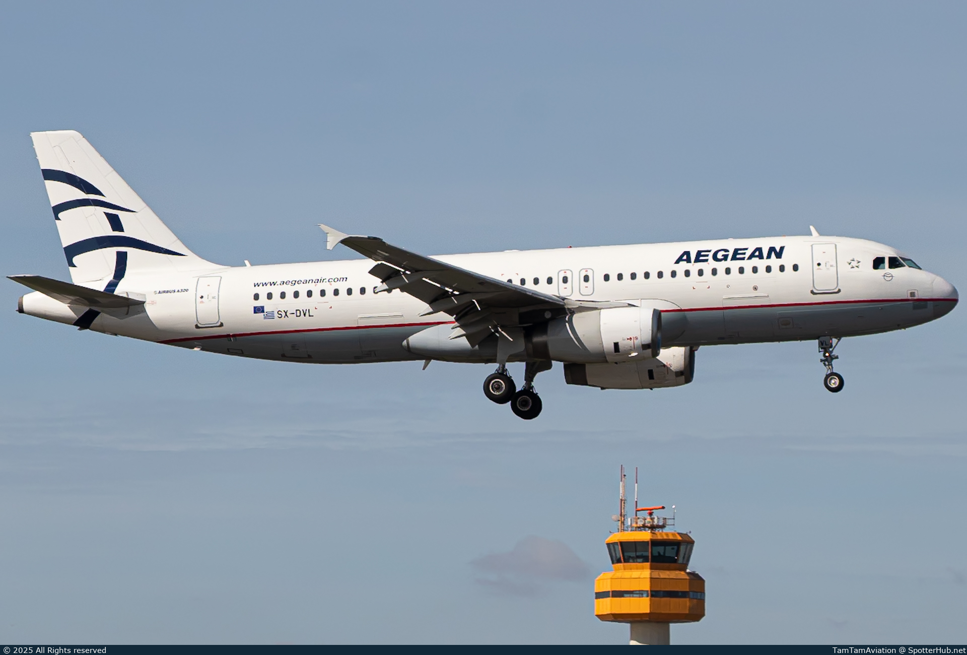 Photo of SX-DVL - Airbus A320-232 operated by Aegean Airlines