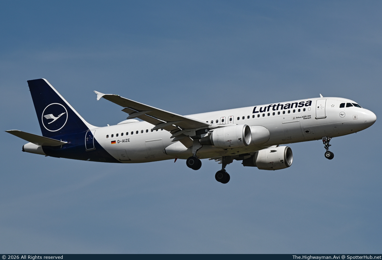 Photo of D-AIZE - Airbus A320-214 operated by Lufthansa