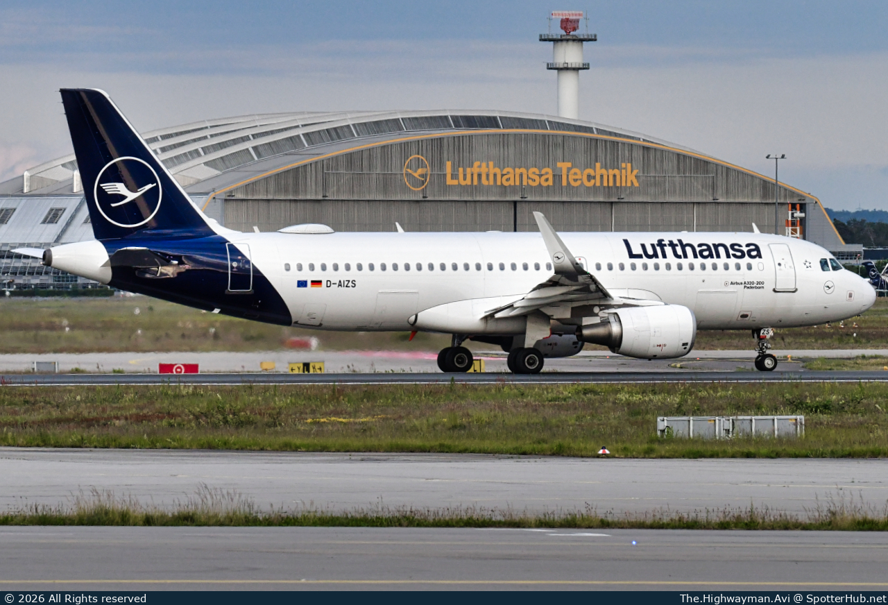 Photo of D-AIZS - Airbus A320-214 operated by Lufthansa