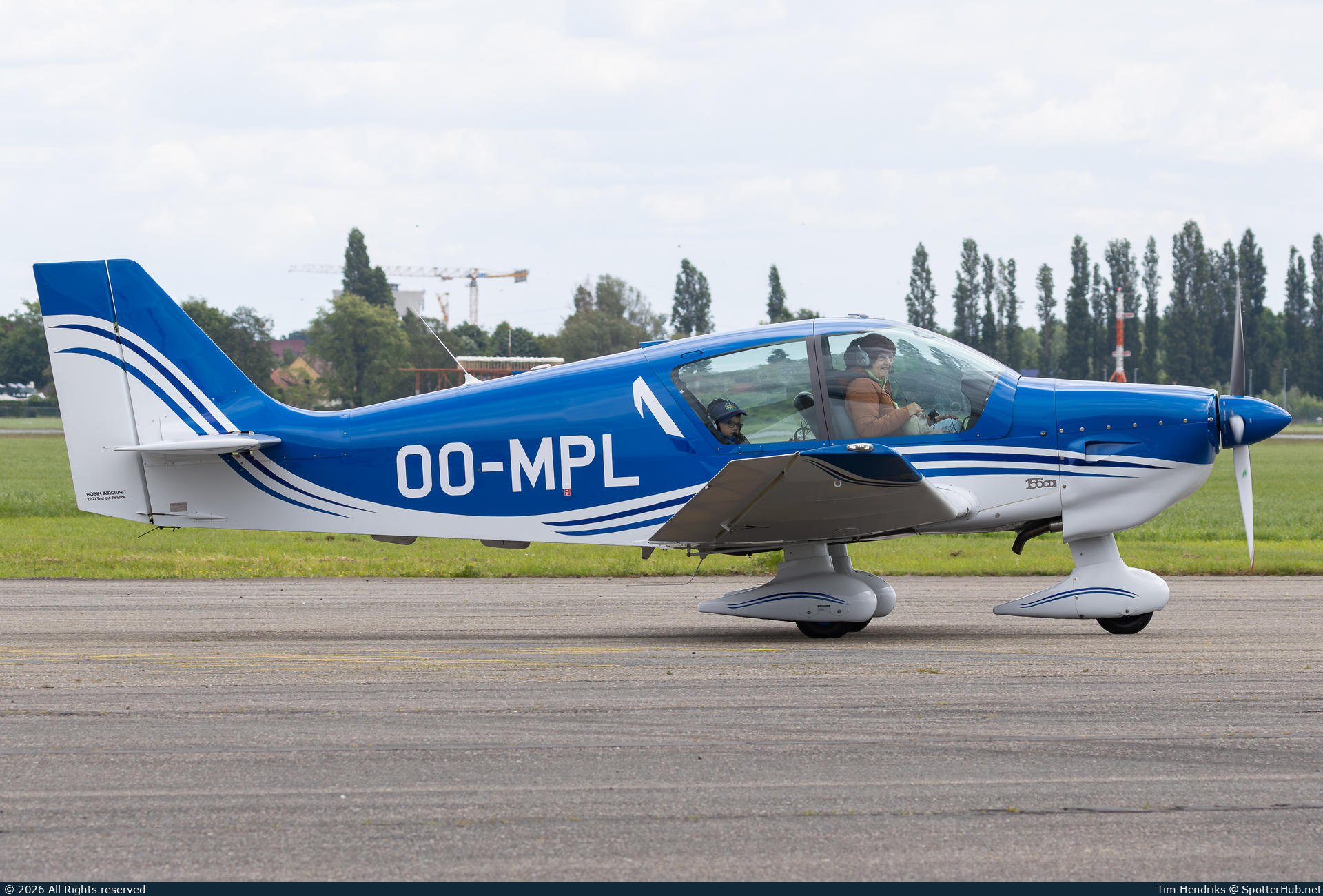 Photo of OO-MPL - Robin DR401/155cdi Ecoflyer operated by Royal Antwerp Aviation Club