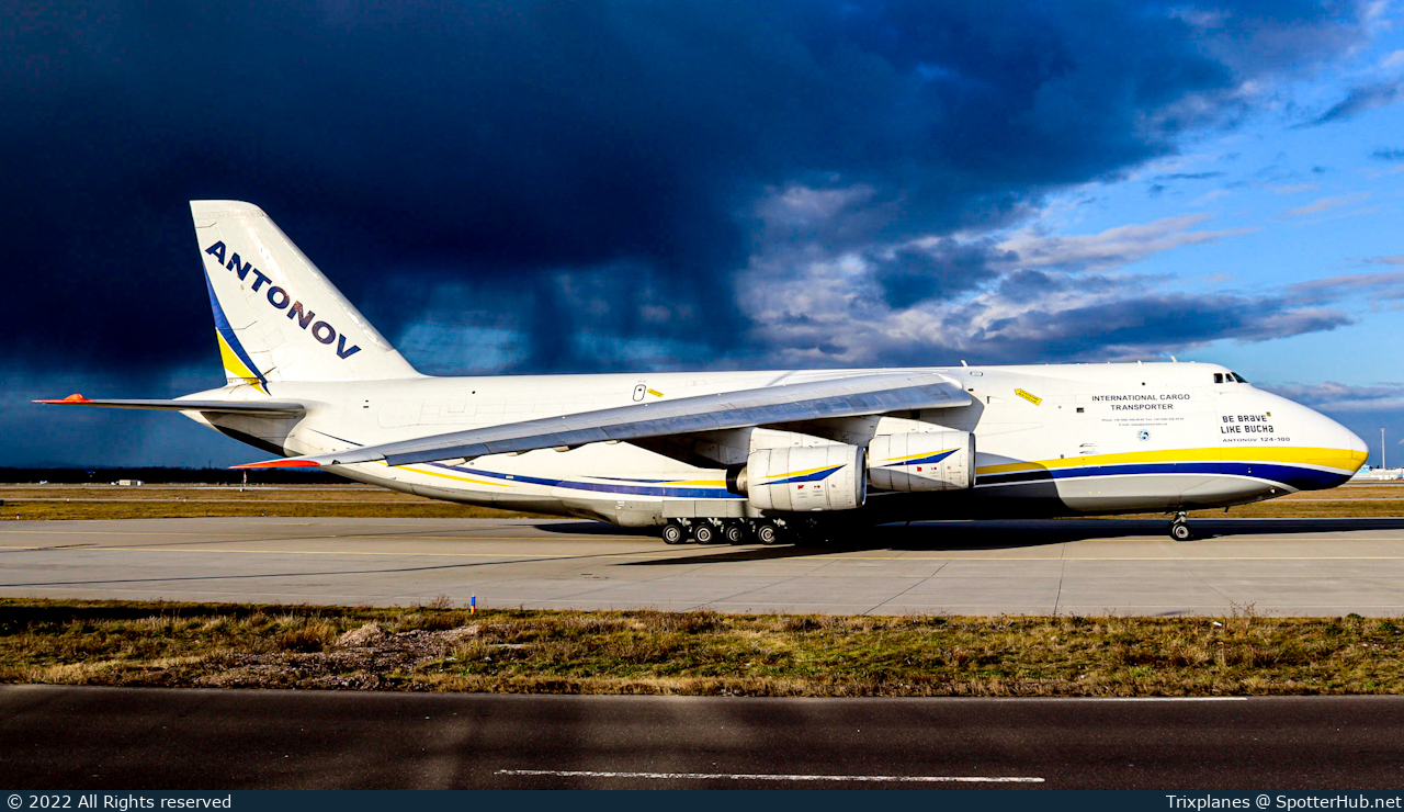 Photo of UR-82029 - Antonov An-124-100 Ruslan operated by Antonov Airlines