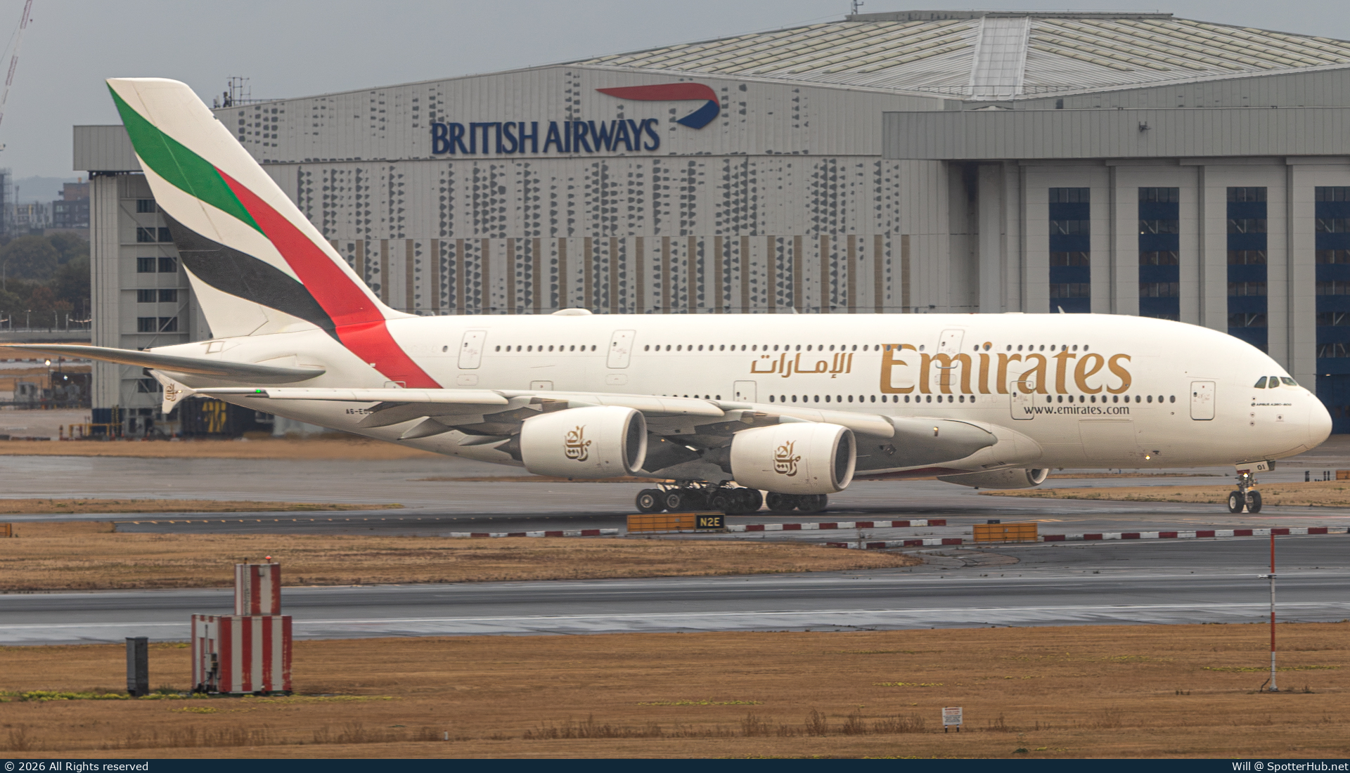 Photo of A6-EOI - Airbus A380-861 operated by Emirates