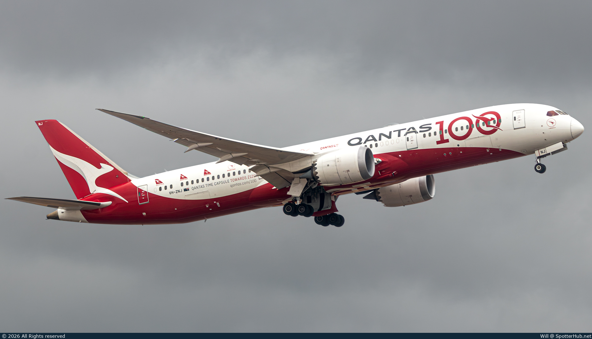 Photo of VH-ZNJ - Boeing 787-9 Dreamliner operated by Qantas