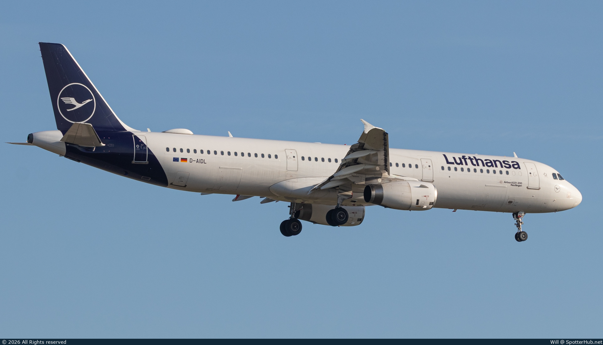 Photo of D-AIDL - Airbus A321-231 operated by Lufthansa