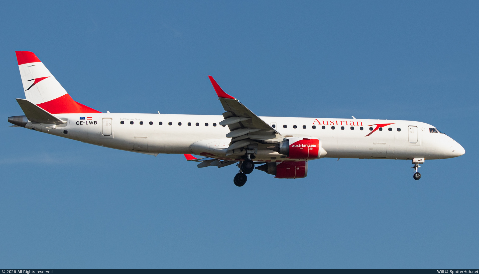 Photo of OE-LWB - Embraer ERJ-195LR operated by Austrian Airlines