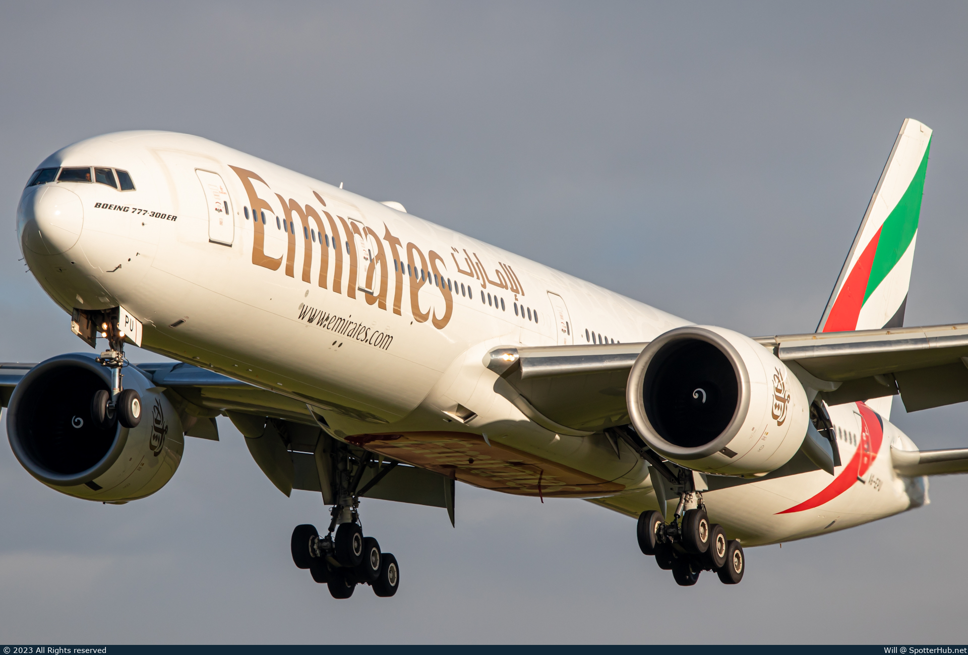 Photo of A6-EPU - Boeing 777-31H(ER) operated by Emirates