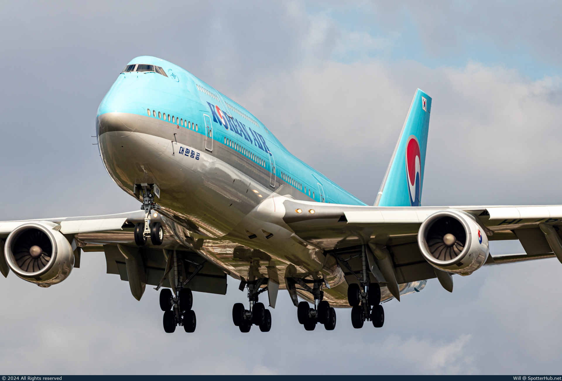 Photo of HL7638 - Boeing 747-8B5 operated by Korean Air