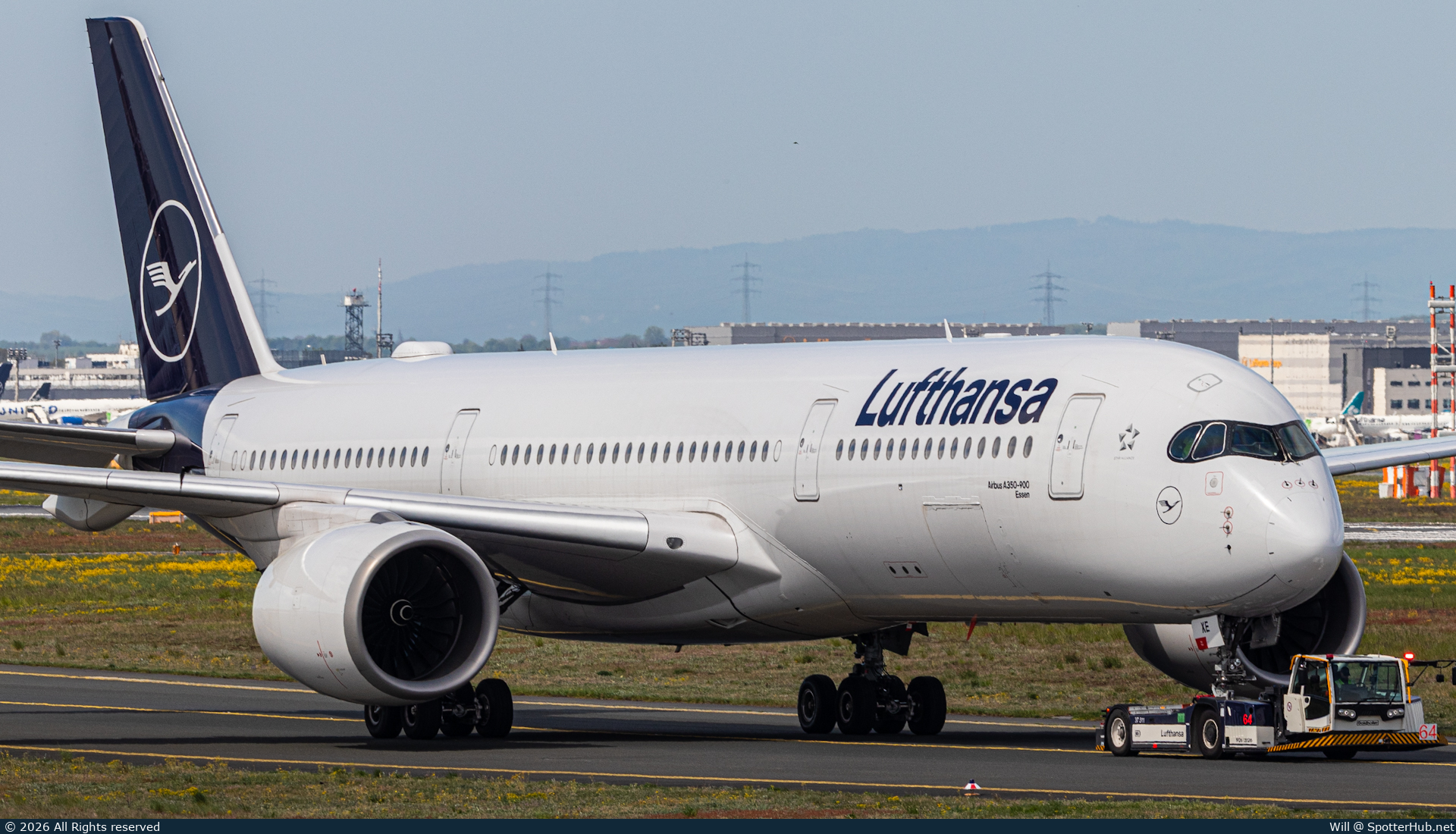 Photo of D-AIXE - Airbus A350-941 operated by Lufthansa