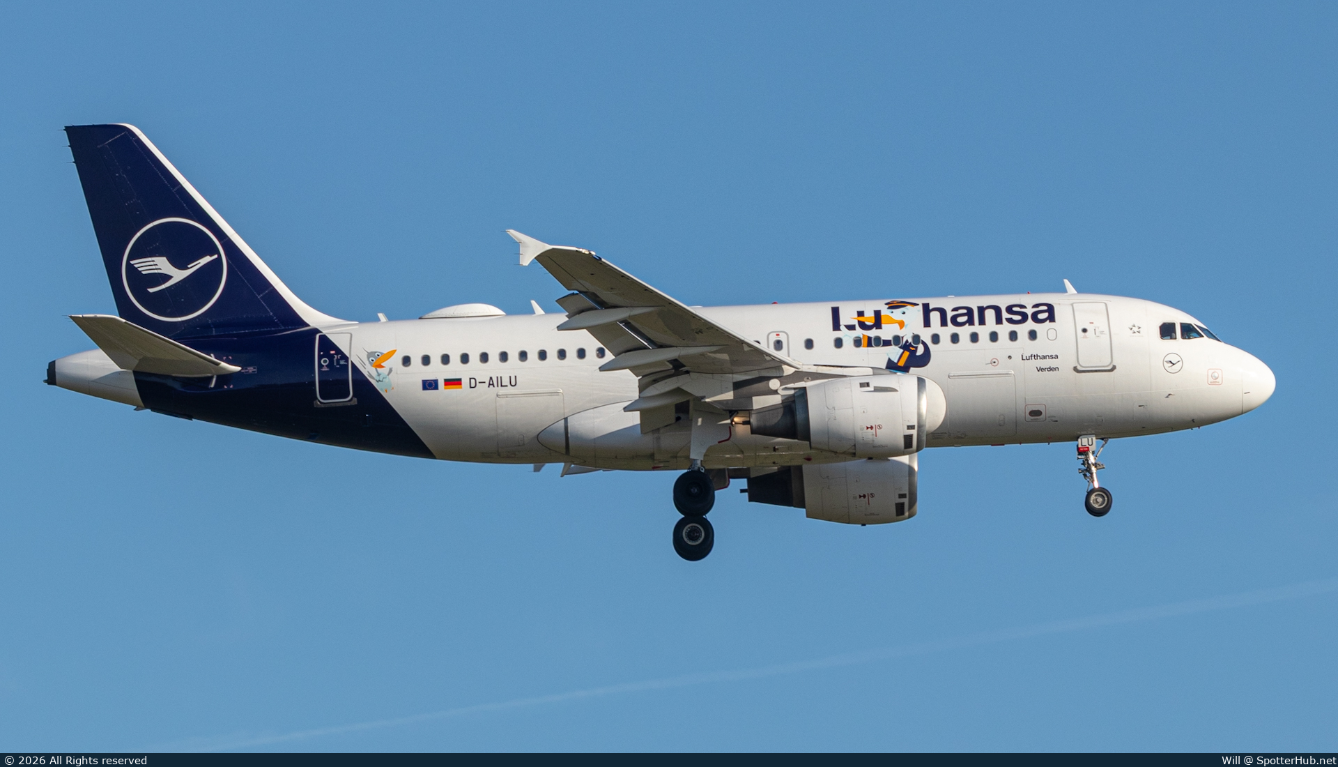 Photo of D-AILU - Airbus A319-114 operated by Lufthansa