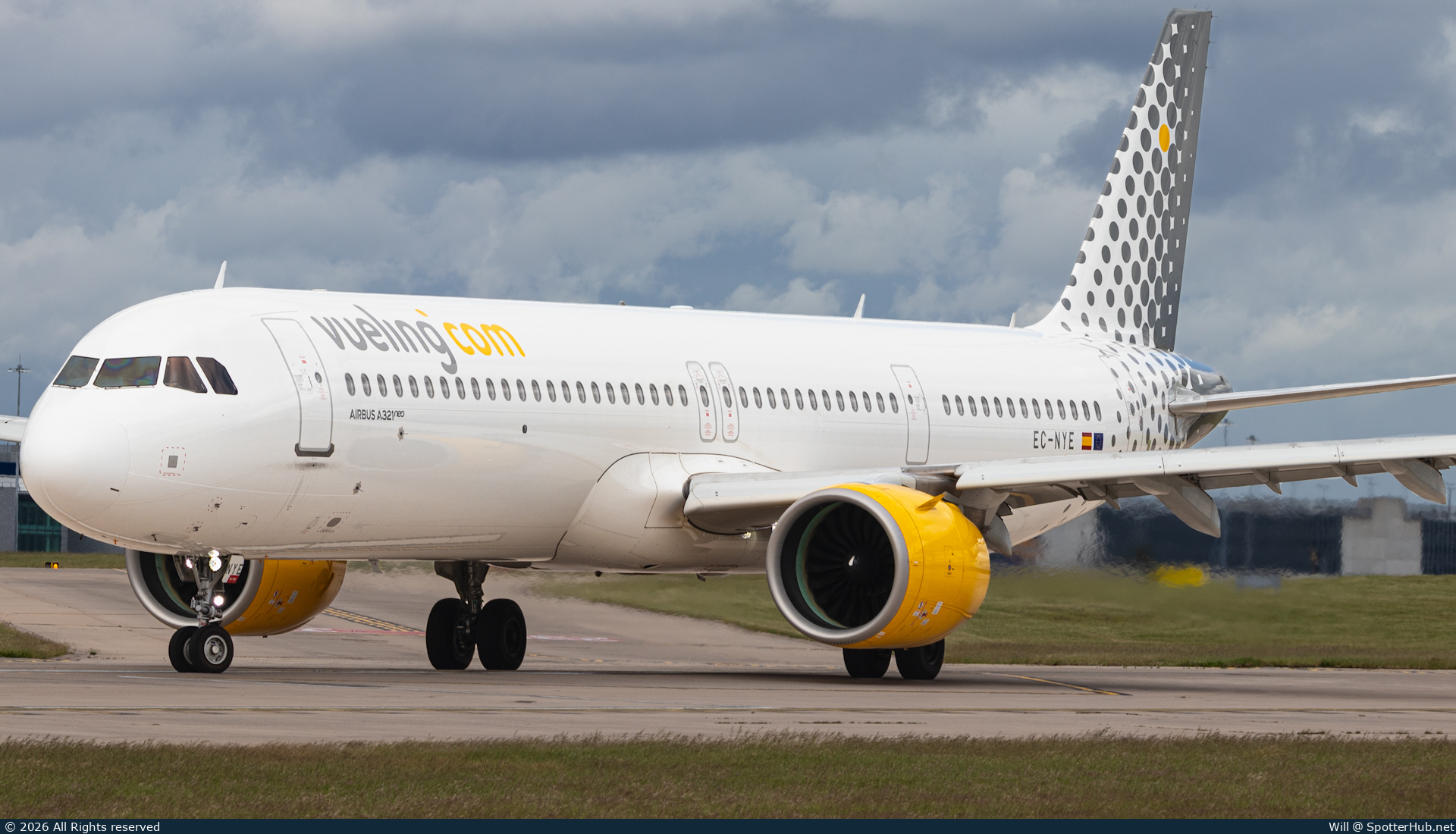 Photo of EC-NYE - Airbus A321-271NX operated by Vueling