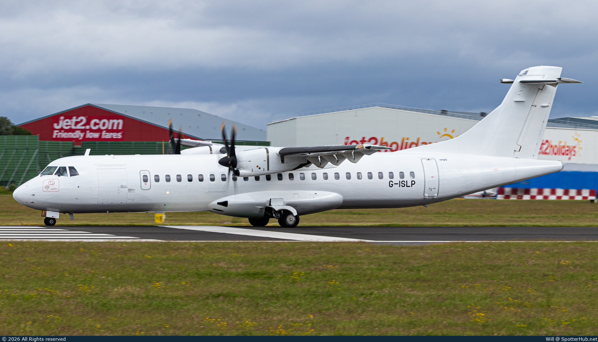 Photo of G-ISLP - ATR 72-600 operated by Aurigny Air Services