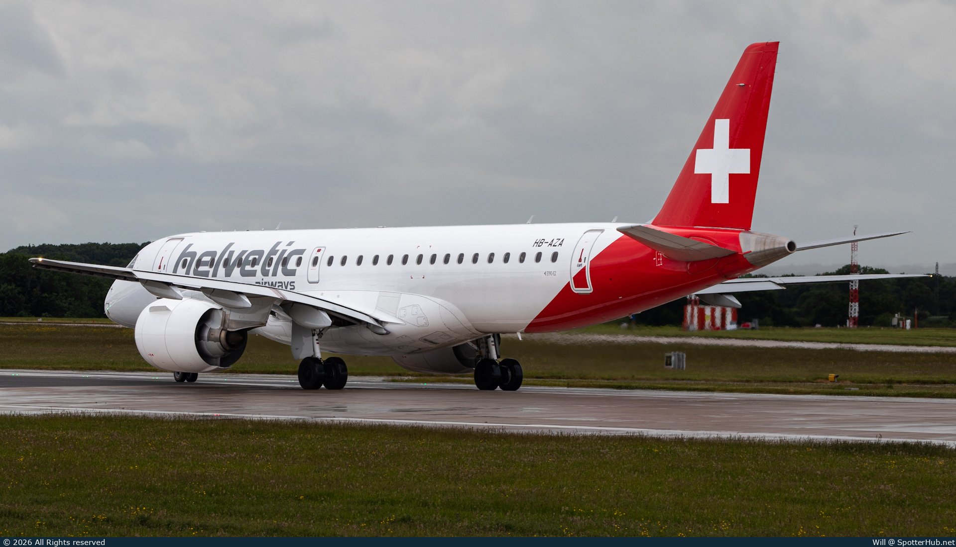 Photo of HB-AZA - Embraer ERJ-190-E2 operated by Helvetic Airways