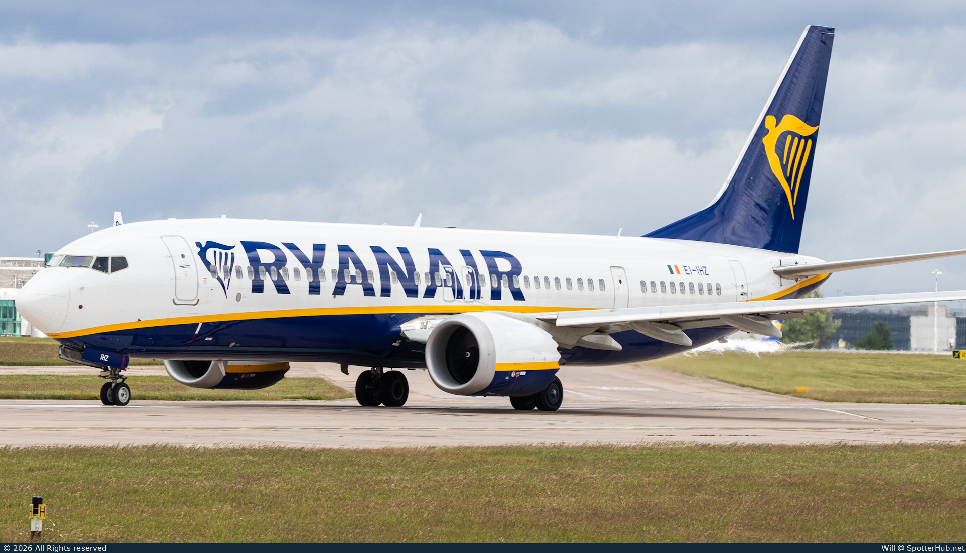 Photo of EI-IHZ - Boeing 737 MAX 8-200 operated by Ryanair