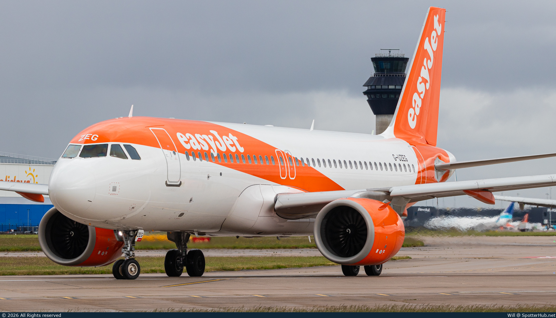 Photo of G-UZEG - Airbus A320-251N operated by easyJet