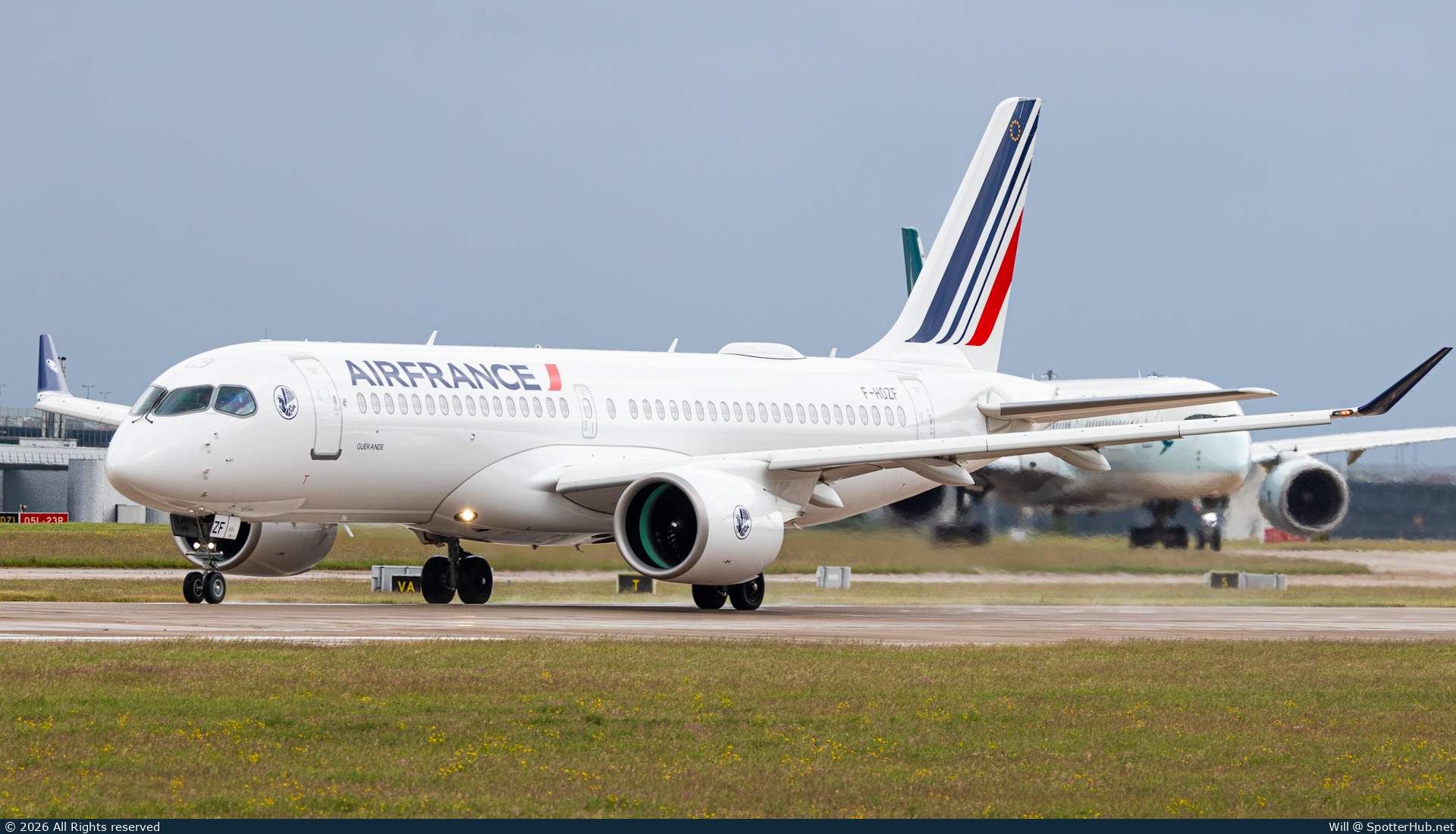 Photo of F-HOZF - Airbus A220-300 operated by Air France