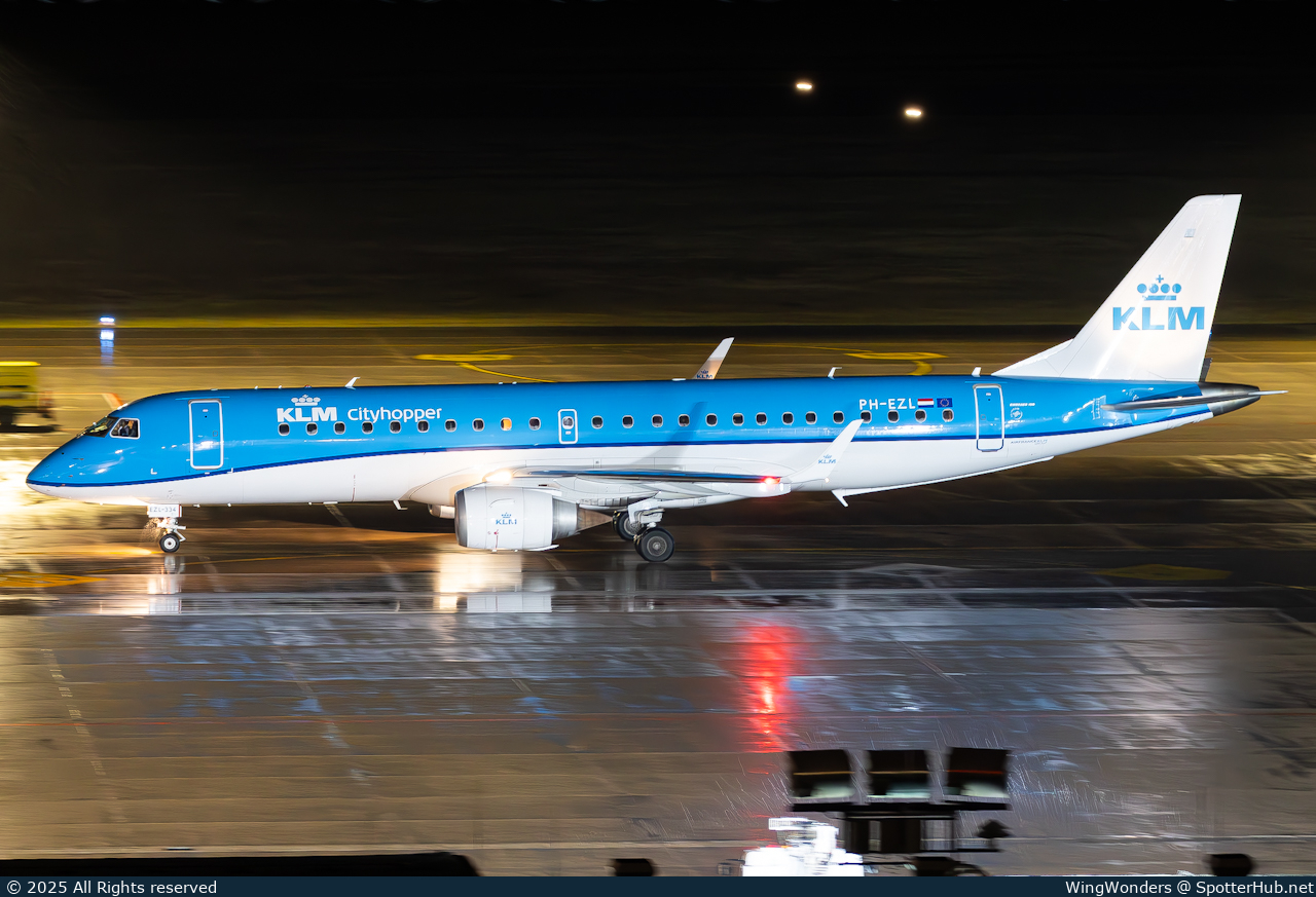 Photo of PH-EZL - Embraer ERJ-190STD operated by KLM Cityhopper