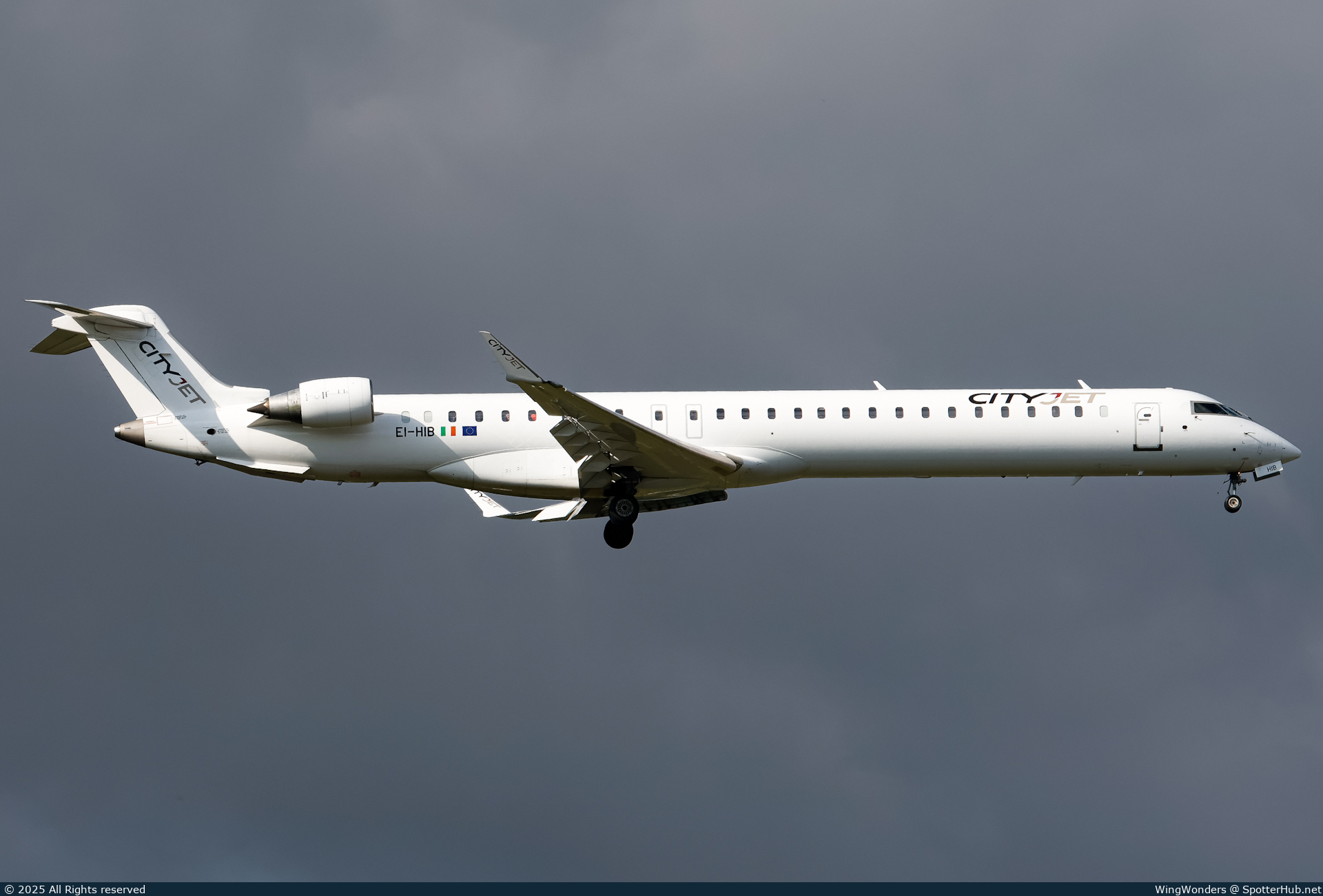 Photo of EI-HIB - Bombardier CRJ-1000EL operated by CityJet