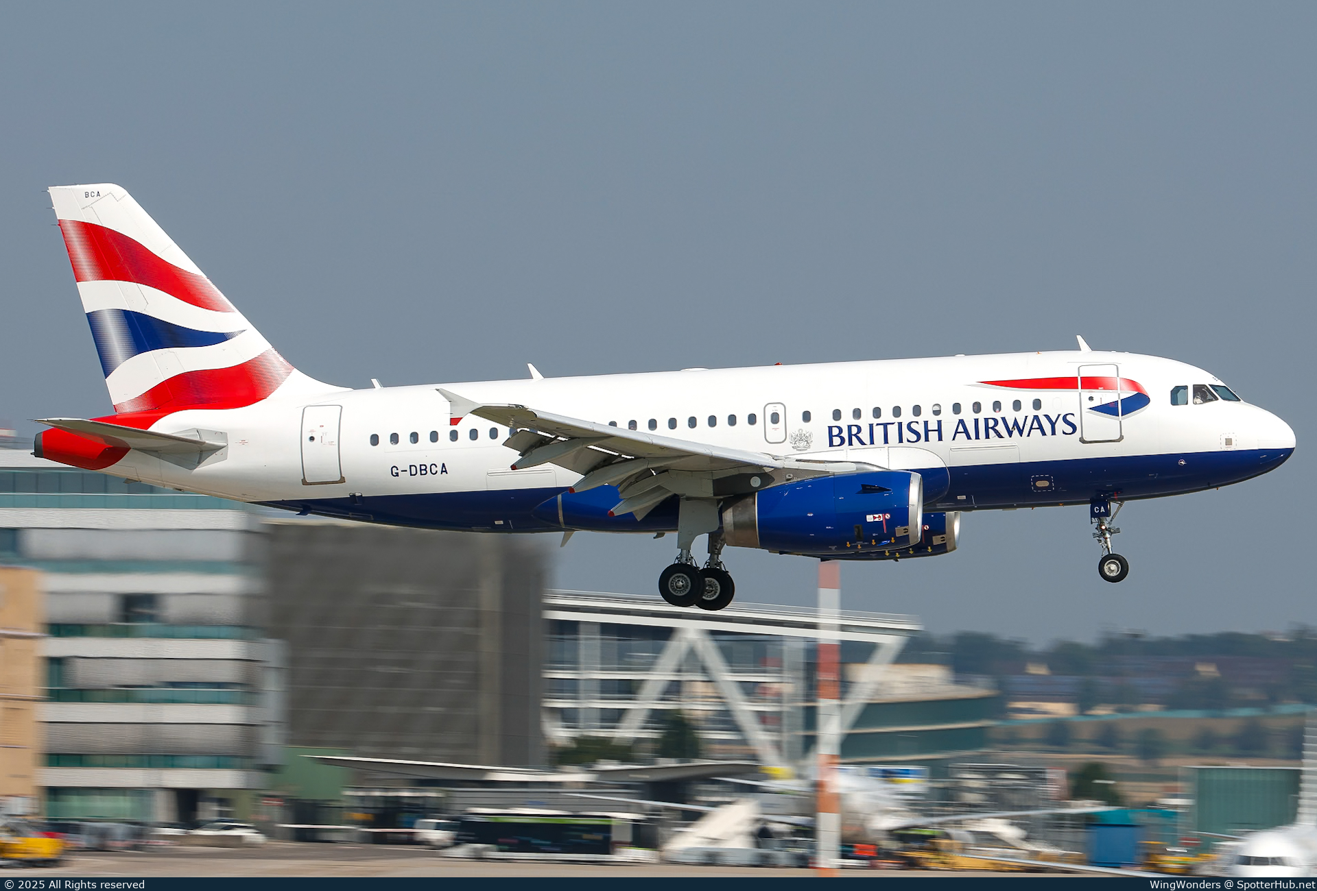 Photo of G-DBCA - Airbus A319-131 operated by British Airways