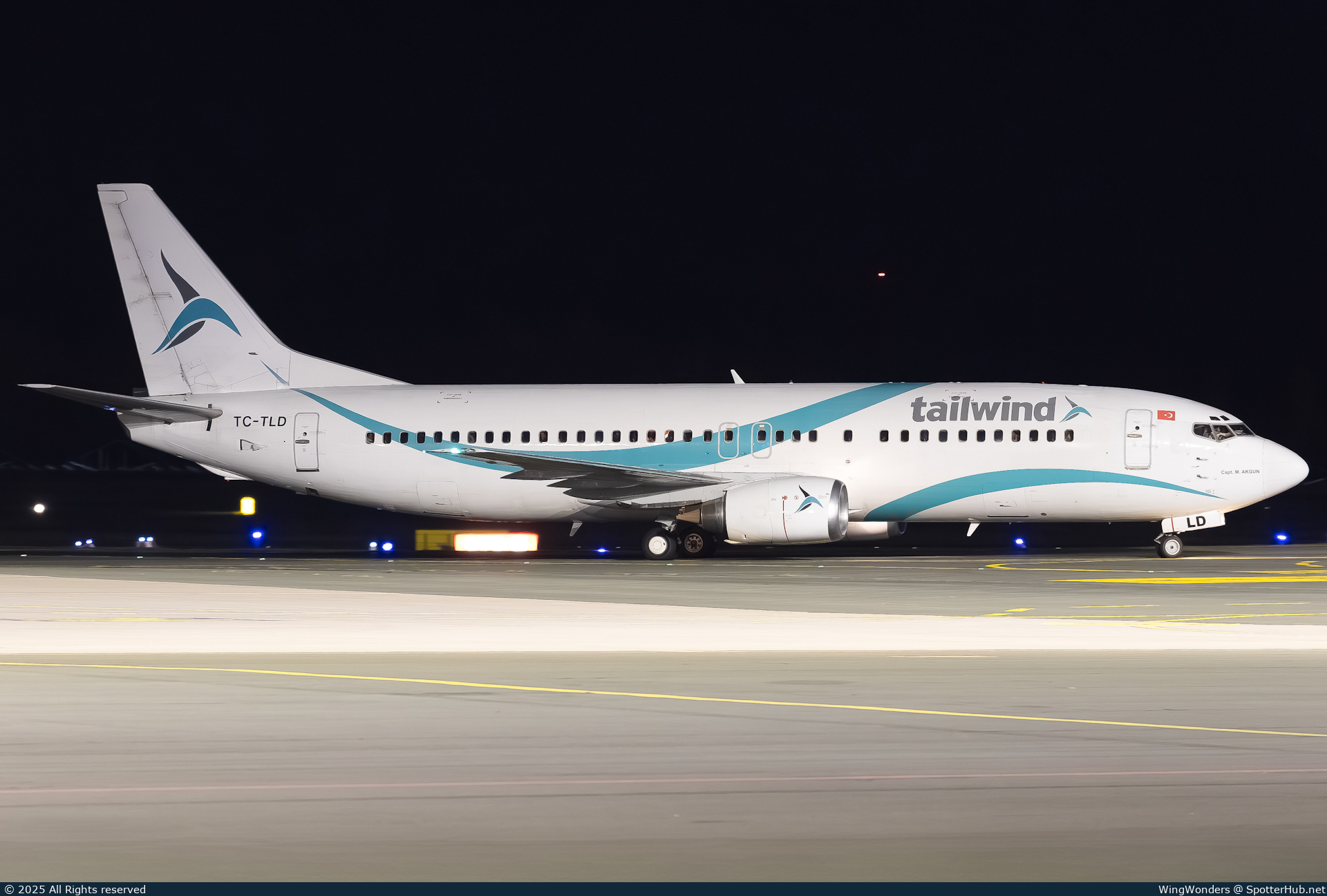 Photo of TC-TLD - Boeing 737-4Q8 operated by Tailwind Airlines