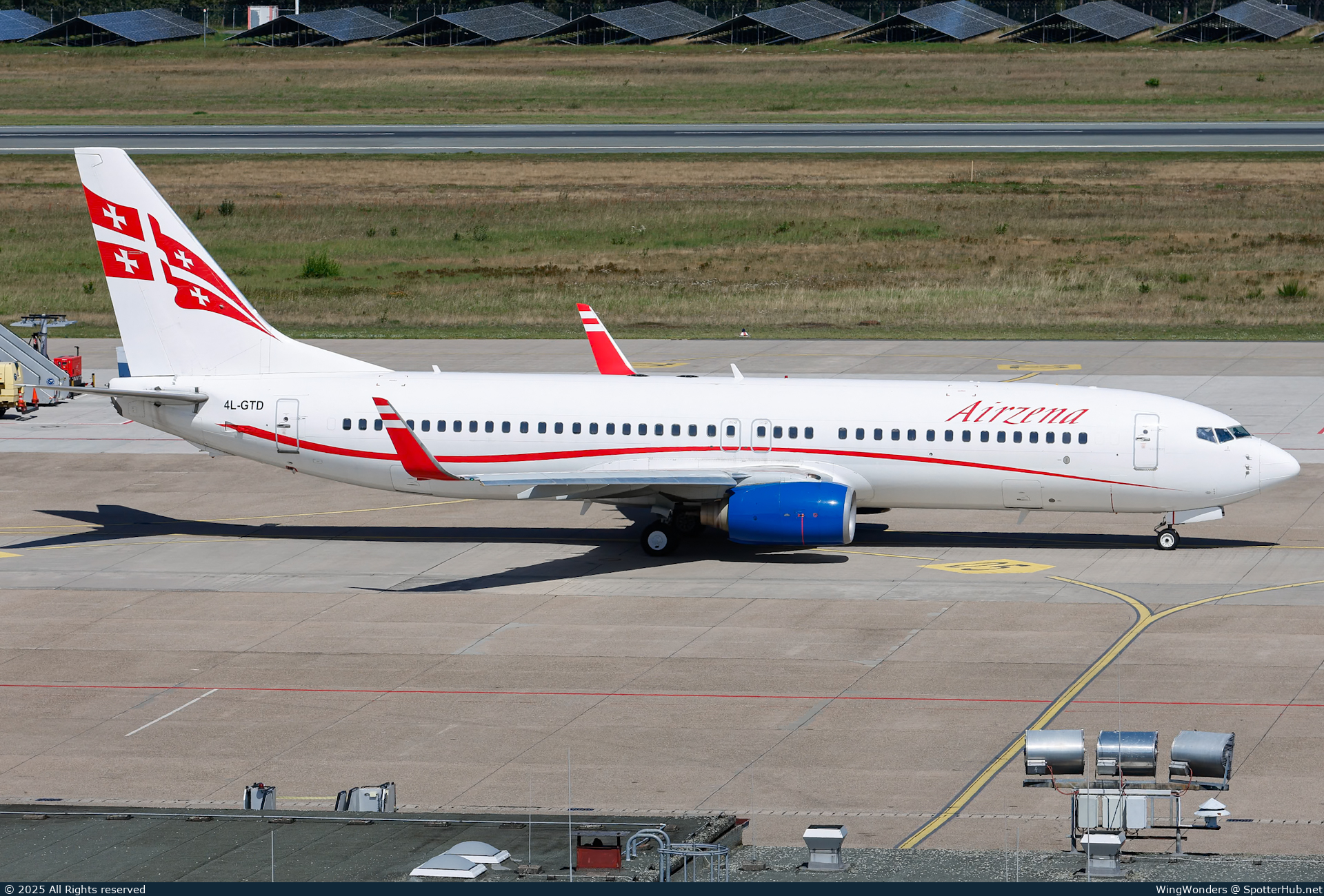Photo of 4L-GTD - Boeing 737-8FH operated by Georgian Airways