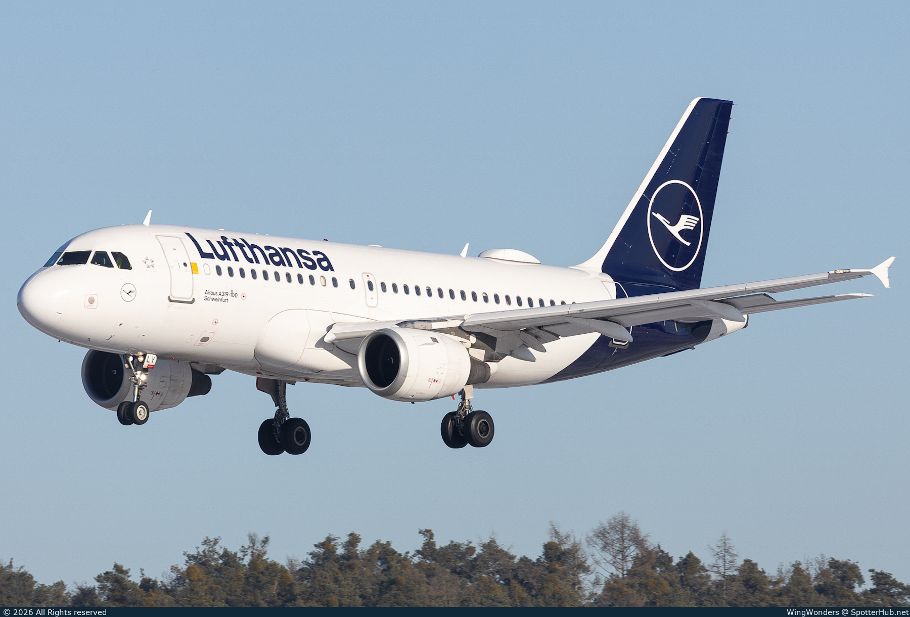 Photo of D-AILY - Airbus A319-114 operated by Lufthansa