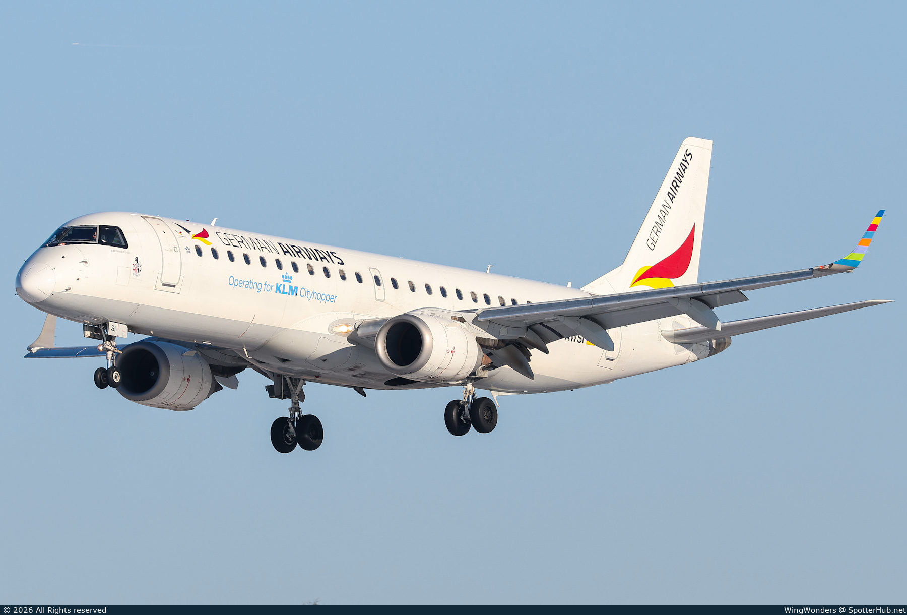 Photo of D-AWSI - Embraer ERJ-190LR operated by KLM Cityhopper (opb German Airways)