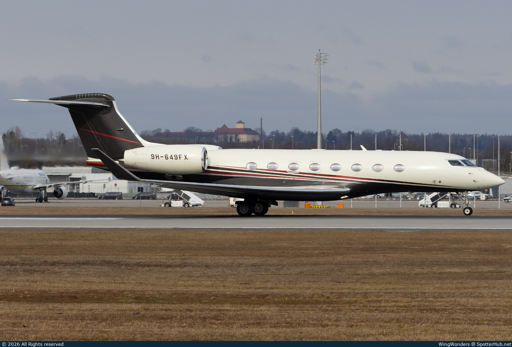 Photo of 9H-649FX - Gulfstream G650ER operated by Flexjet