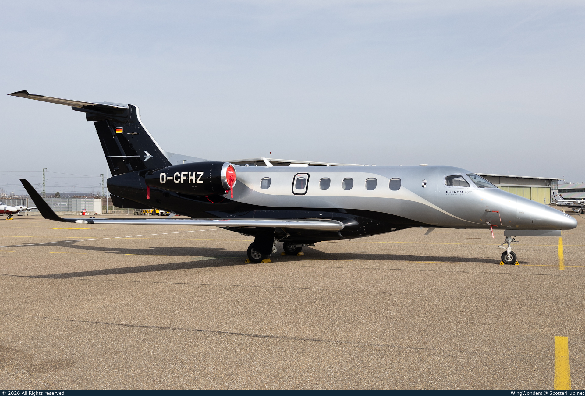 Photo of D-CFHZ - Embraer Phenom 300 operated by DAS Private Jets