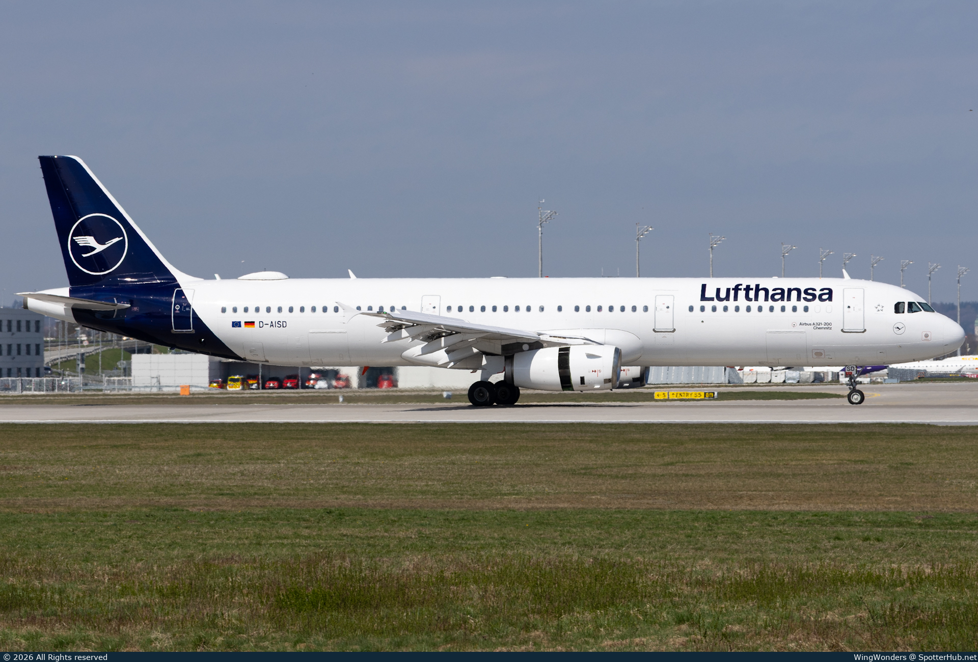 Photo of D-AISD - Airbus A321-231 operated by Lufthansa