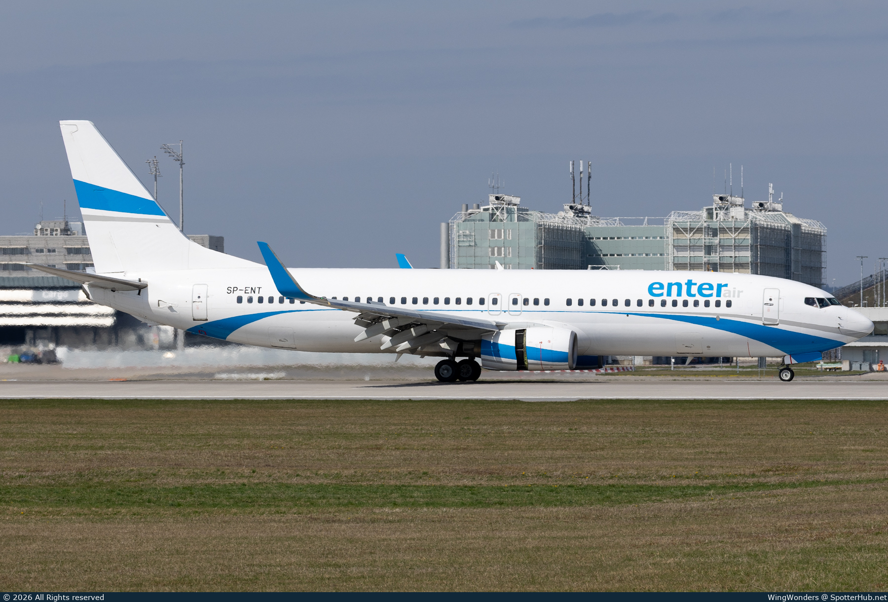 Photo of SP-ENT - Boeing 737-8AS operated by Enter Air