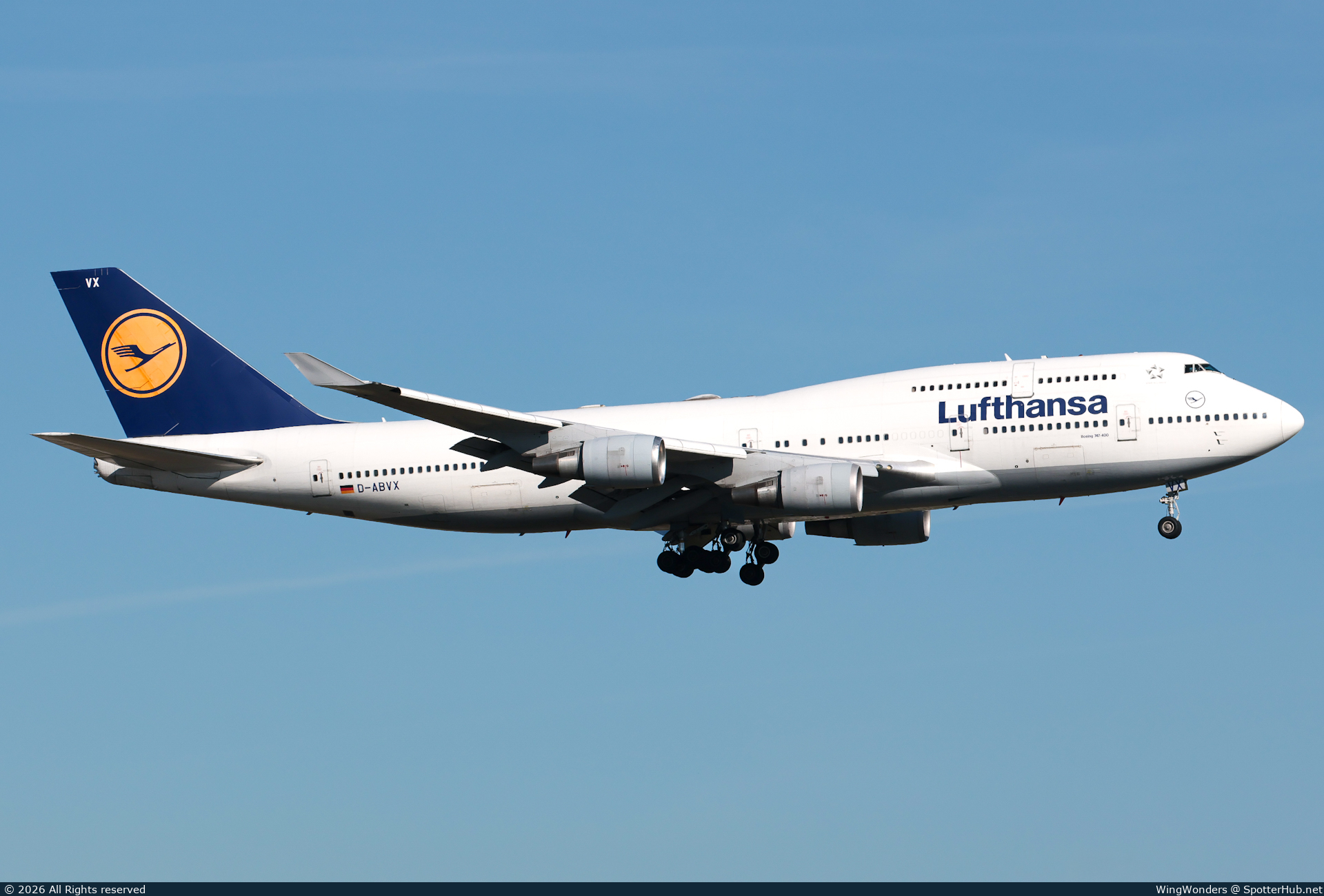 Photo of D-ABVX - Boeing 747-430 operated by Lufthansa