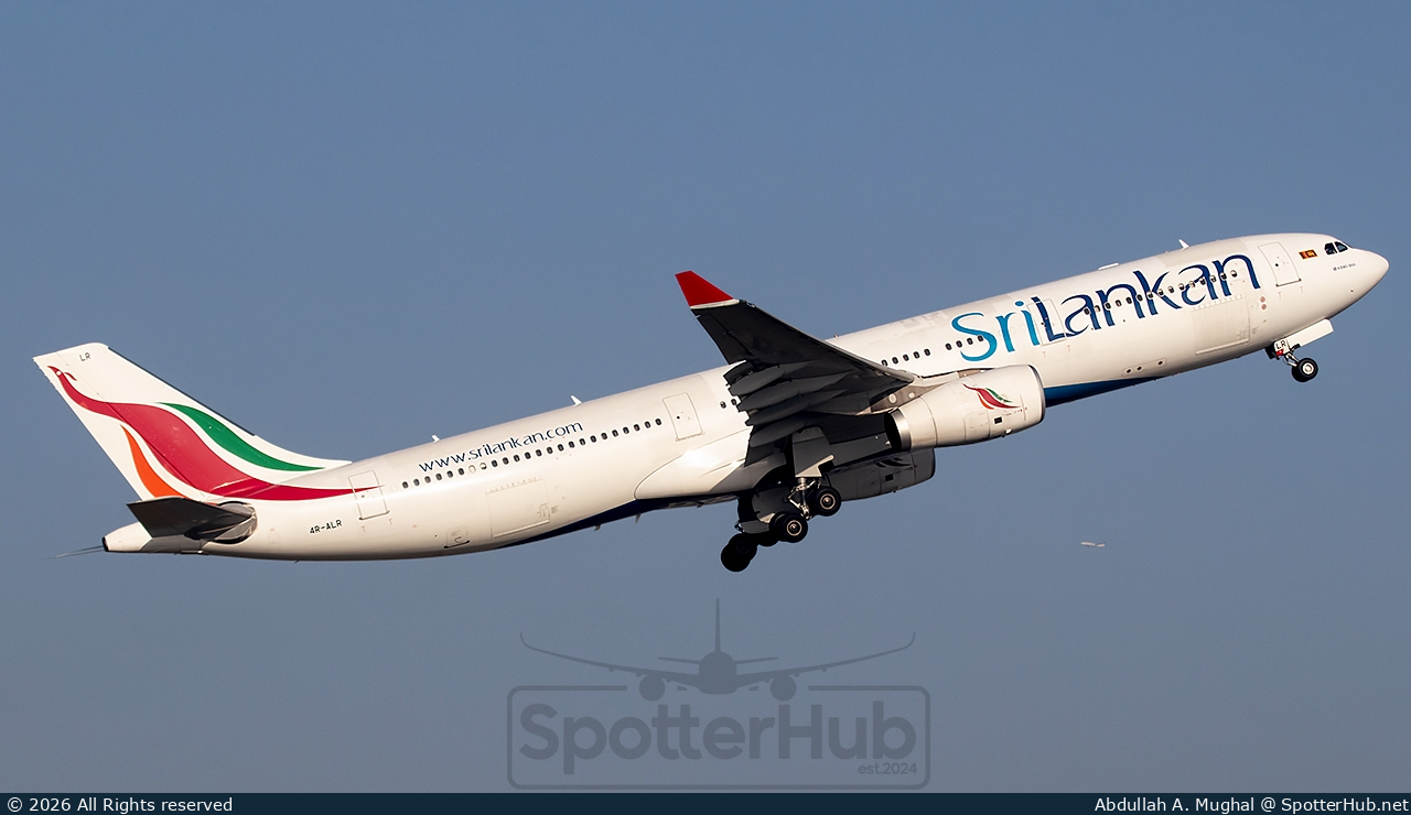 Photo of 4R-ALR - Airbus A330-343 operated by SriLankan Airlines